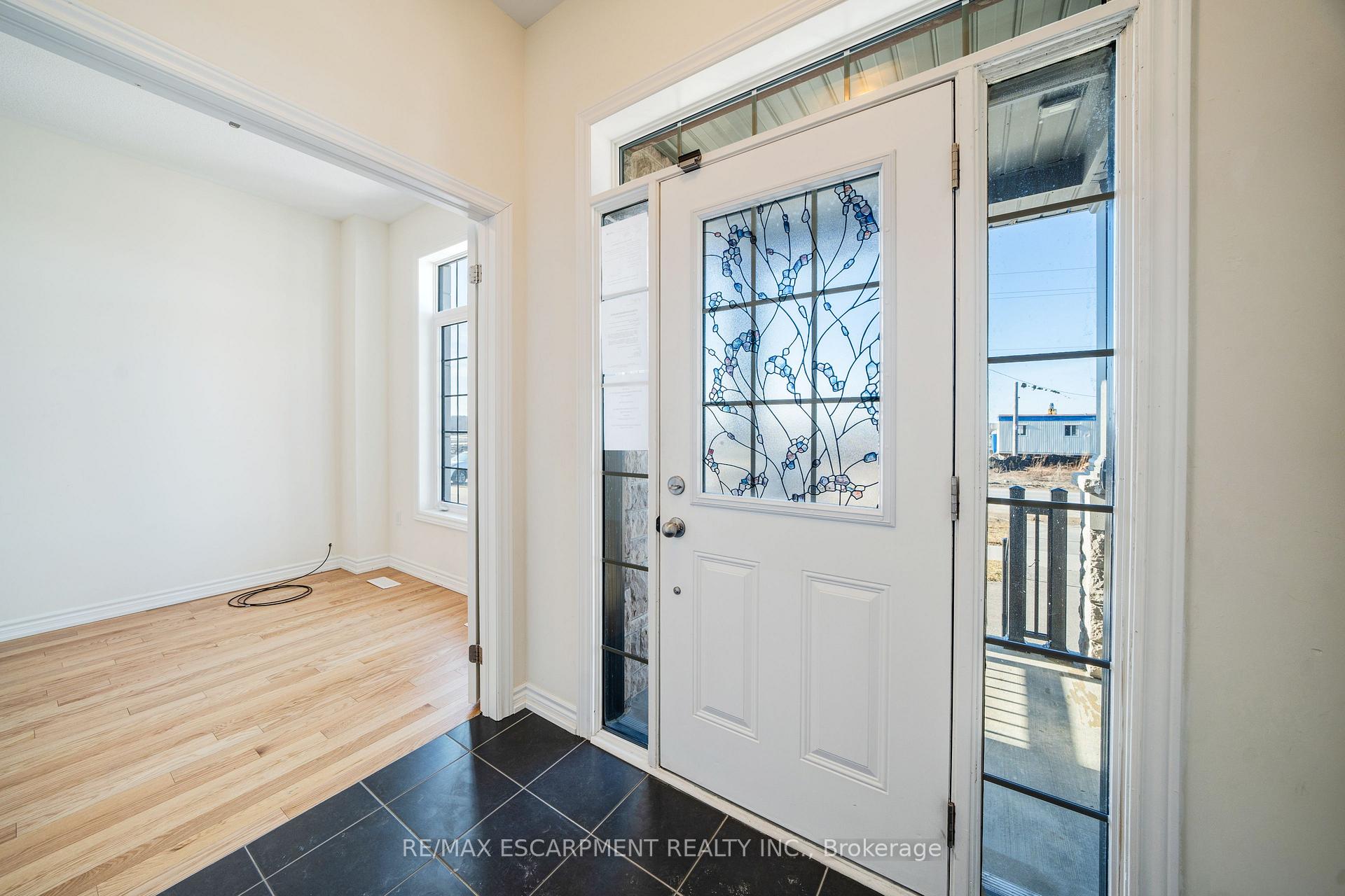 Photo 2 of 865 Fallis Line, Cavan Monaghan, Cavan Twp — HOMEH