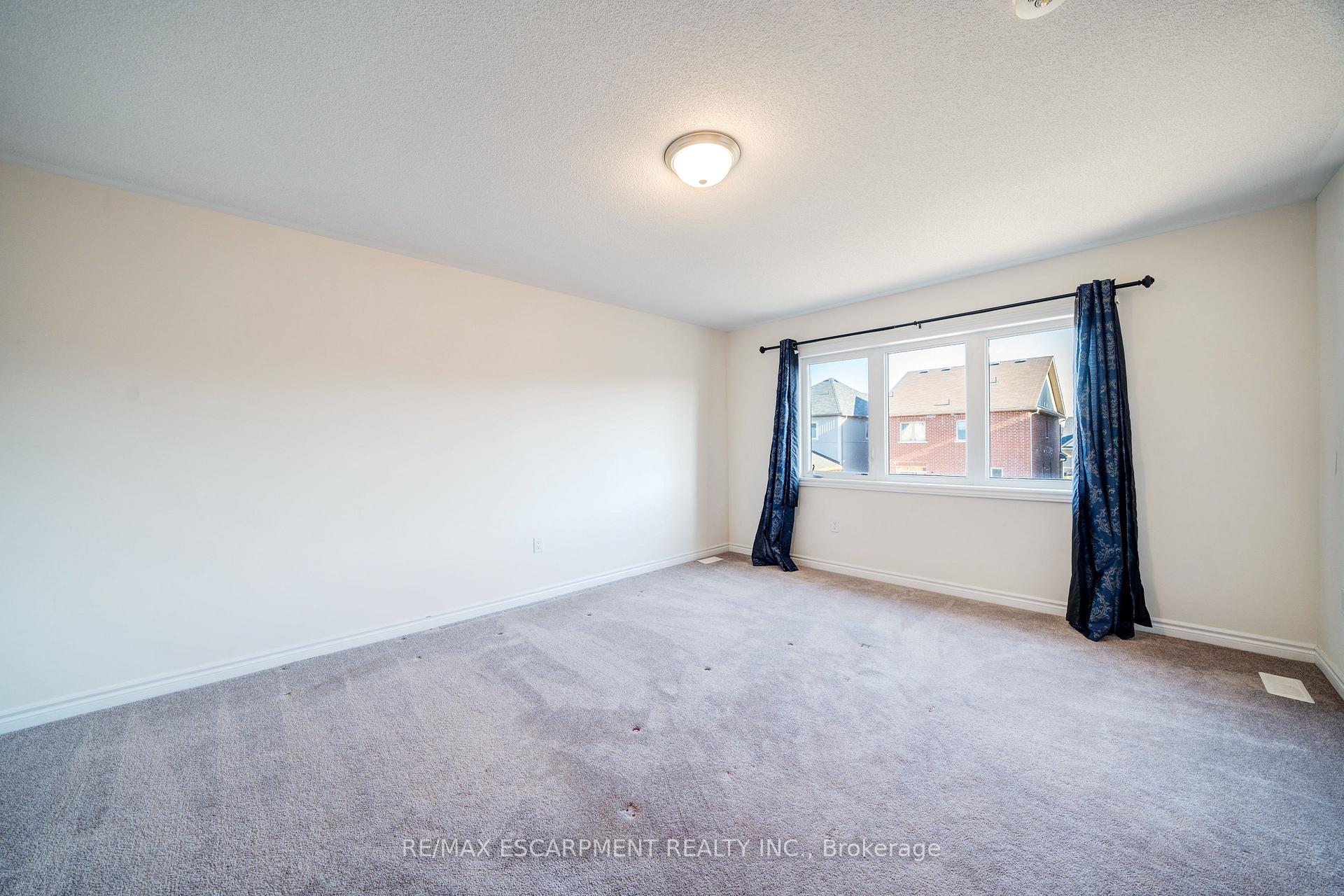 Photo 23 of 865 Fallis Line, Cavan Monaghan, Cavan Twp — HOMEH