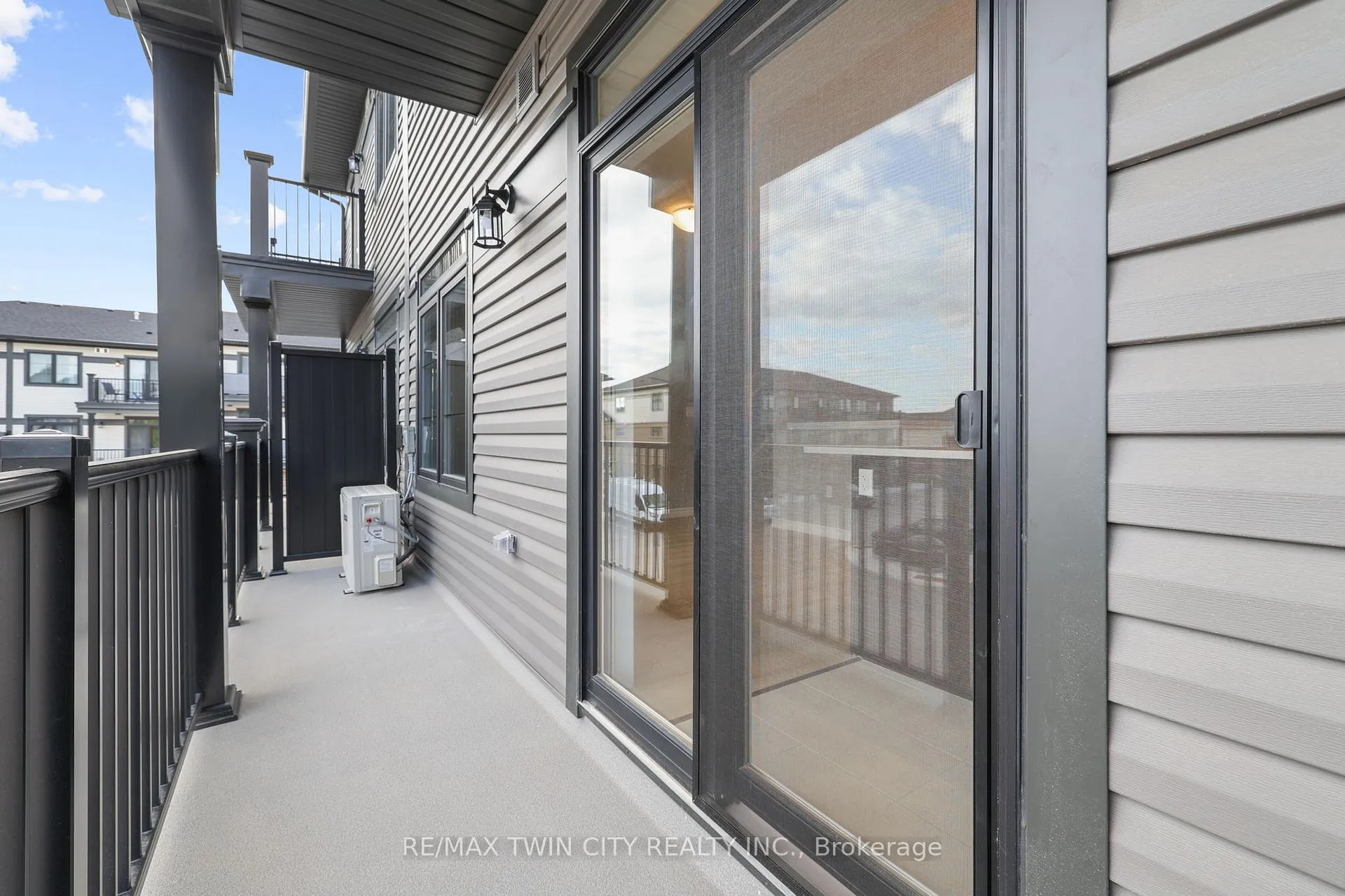 Photo 19 of 11 Lomond Lane, Kitchener — HOMEH