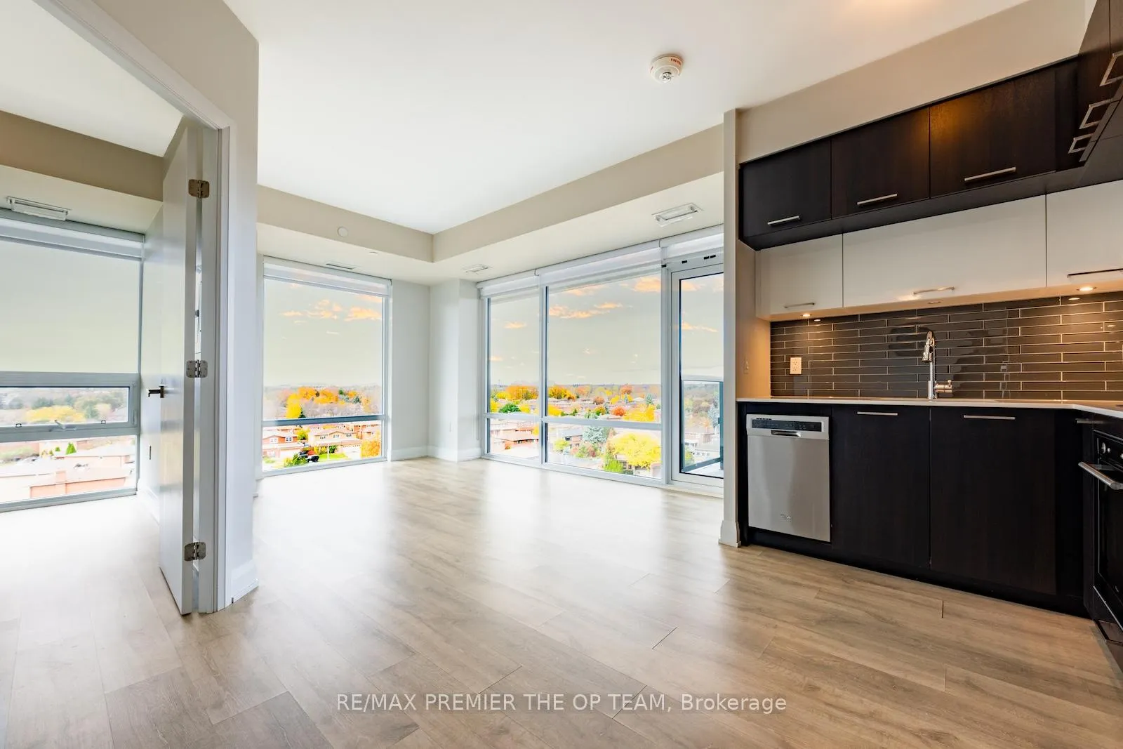 Photo 18 of Unit 814, 4800 Highway 7, Vaughan, East Woodbridge — HOMEH