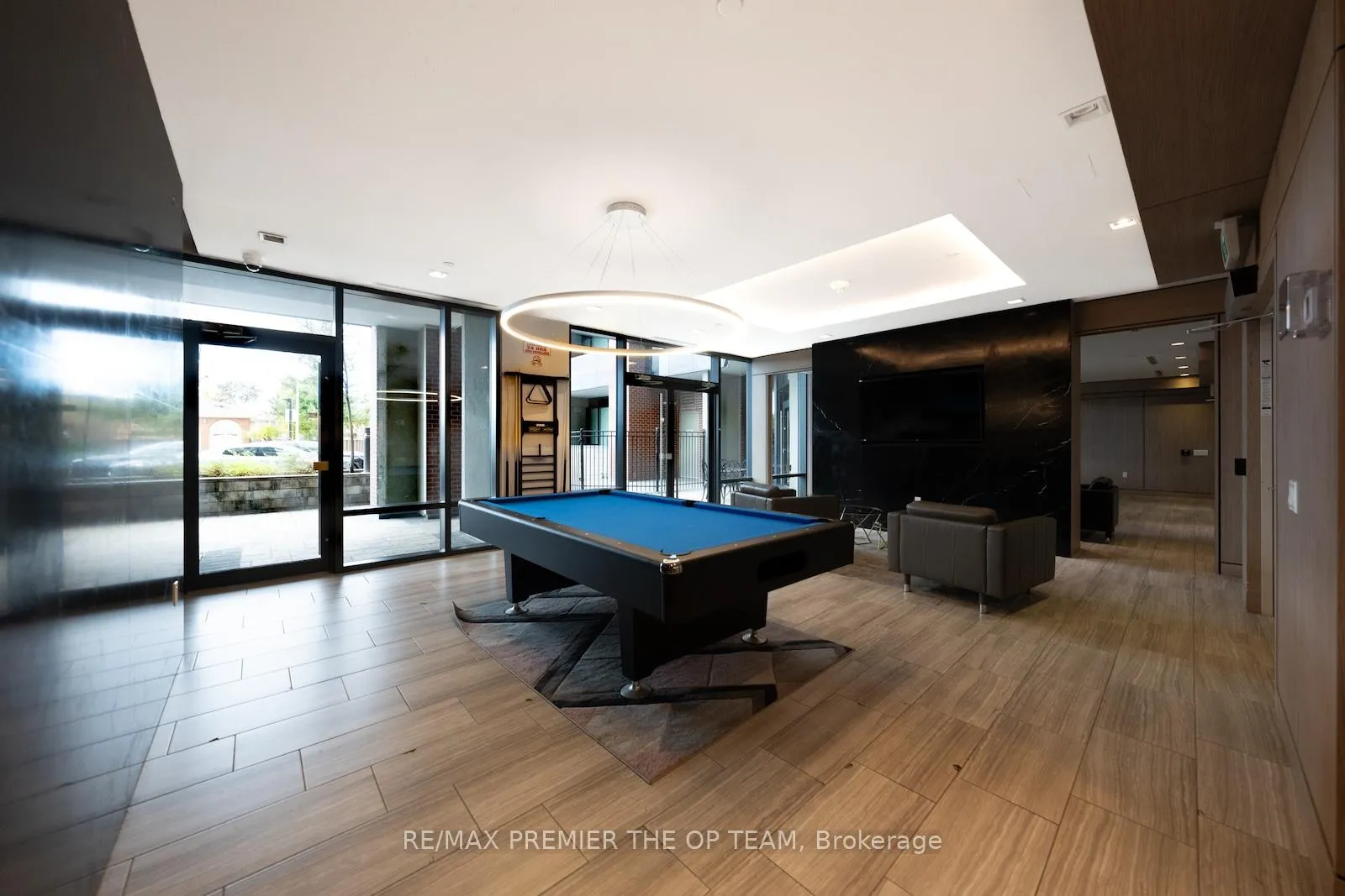 Photo 25 of Unit 814, 4800 Highway 7, Vaughan, East Woodbridge — HOMEH