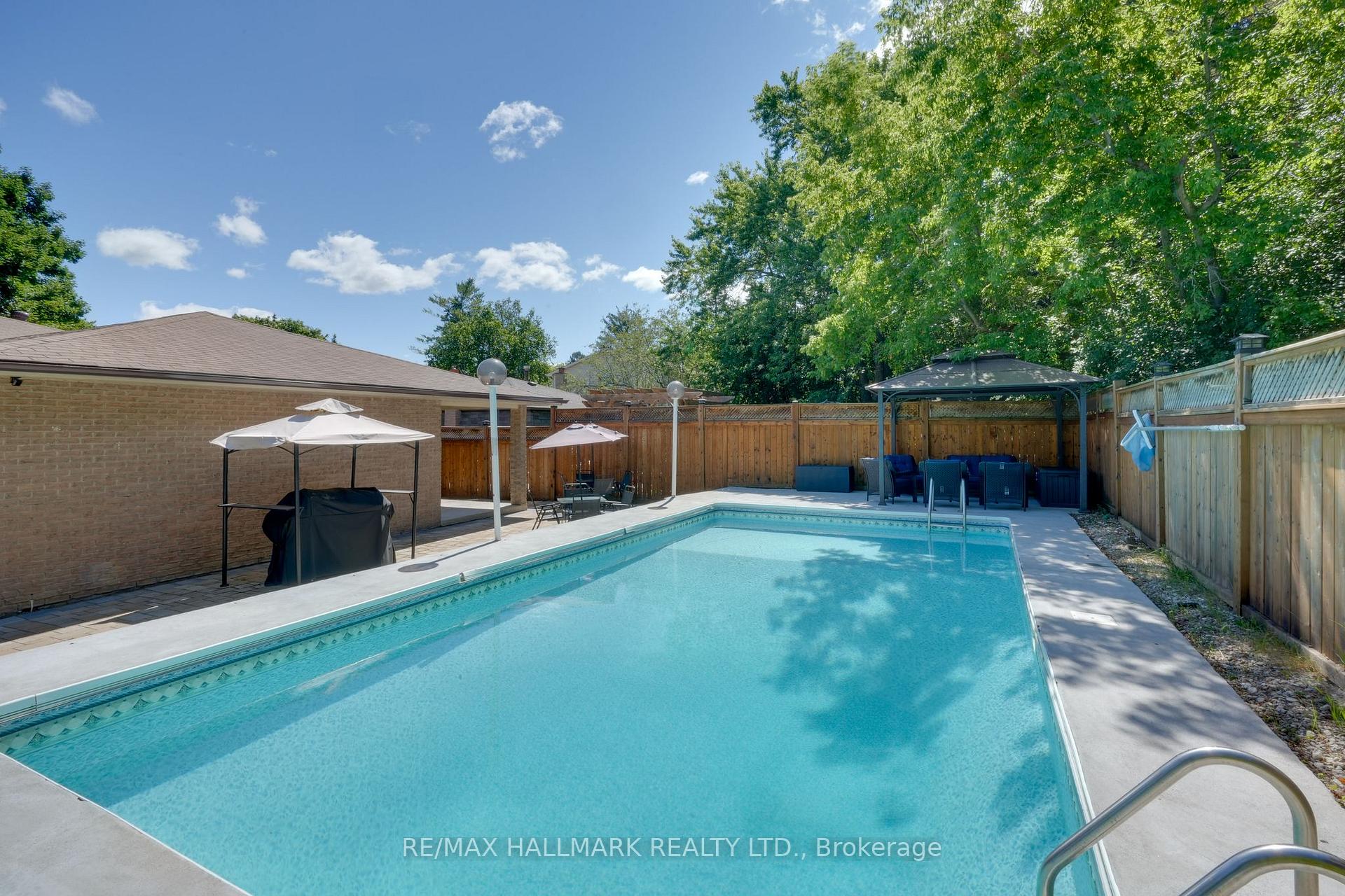 Photo 13 of 211 Foundry Street, Caledon, Bolton West — HOMEH