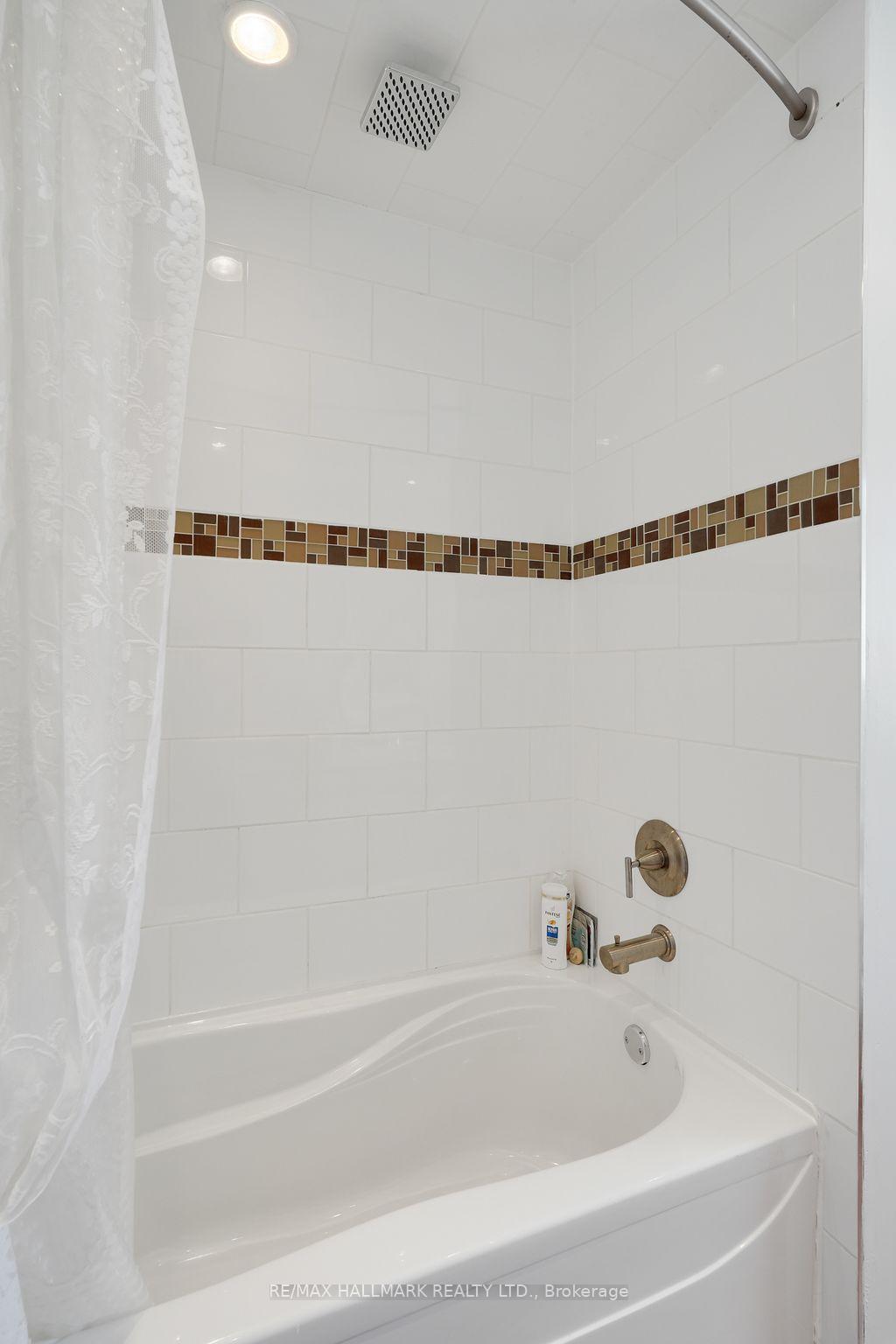 Photo 30 of 211 Foundry Street, Caledon, Bolton West — HOMEH