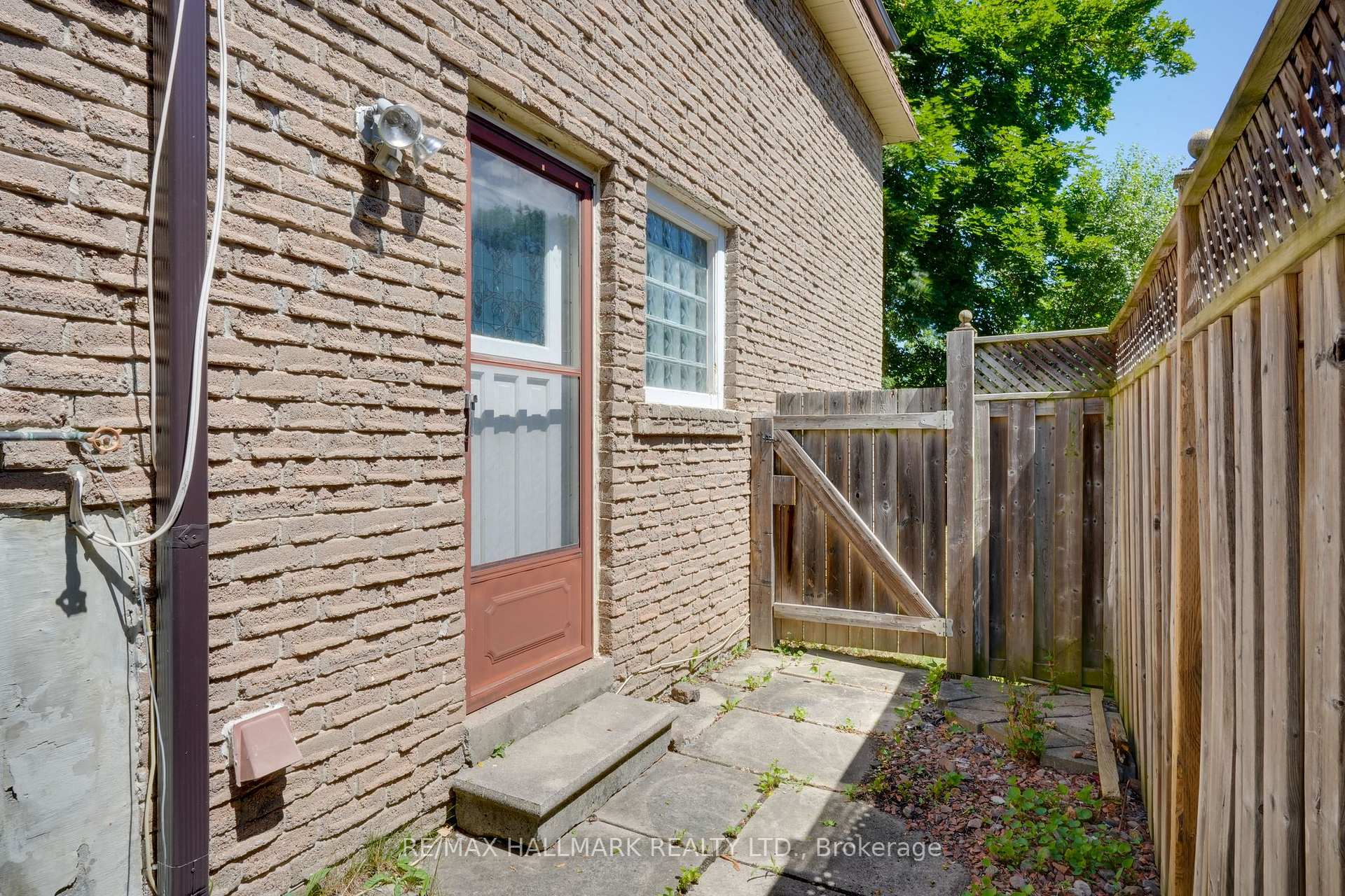 Photo 36 of 211 Foundry Street, Caledon, Bolton West — HOMEH