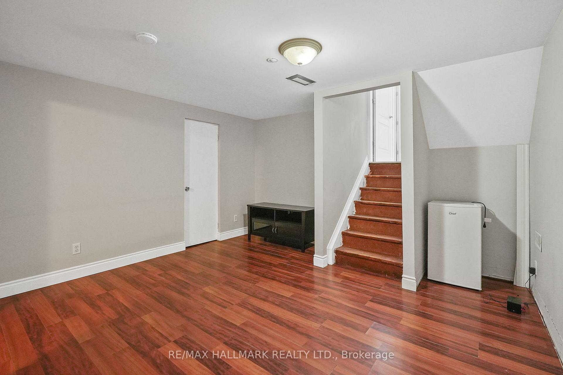 Photo 35 of 211 Foundry Street, Caledon, Bolton West — HOMEH