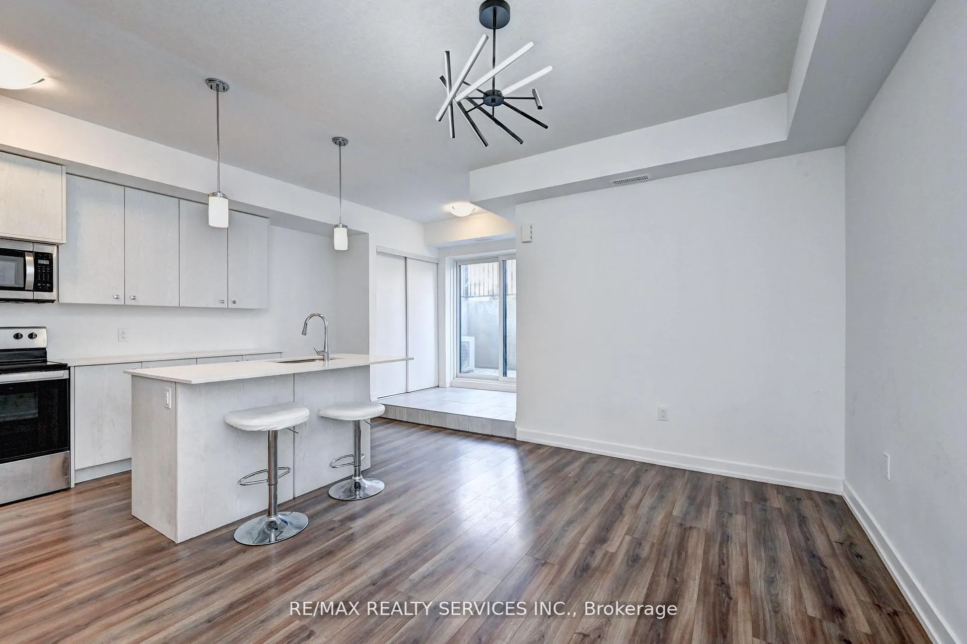 Photo 7 of Unit B9, 10 Palace Street, Kitchener — HOMEH