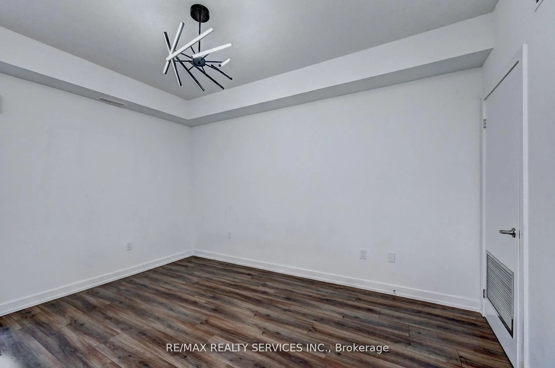 Photo 10 of Unit B9, 10 Palace Street, Kitchener — HOMEH