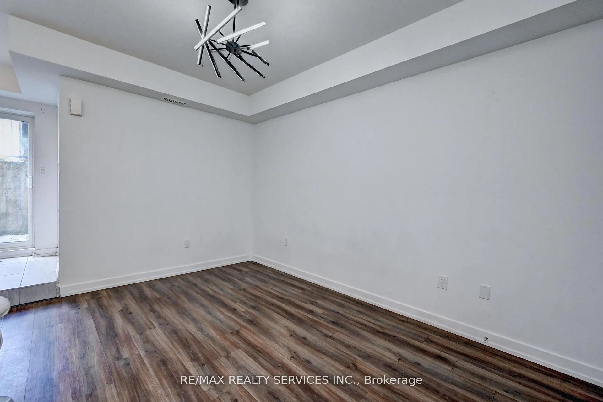 Photo 11 of Unit B9, 10 Palace Street, Kitchener — HOMEH