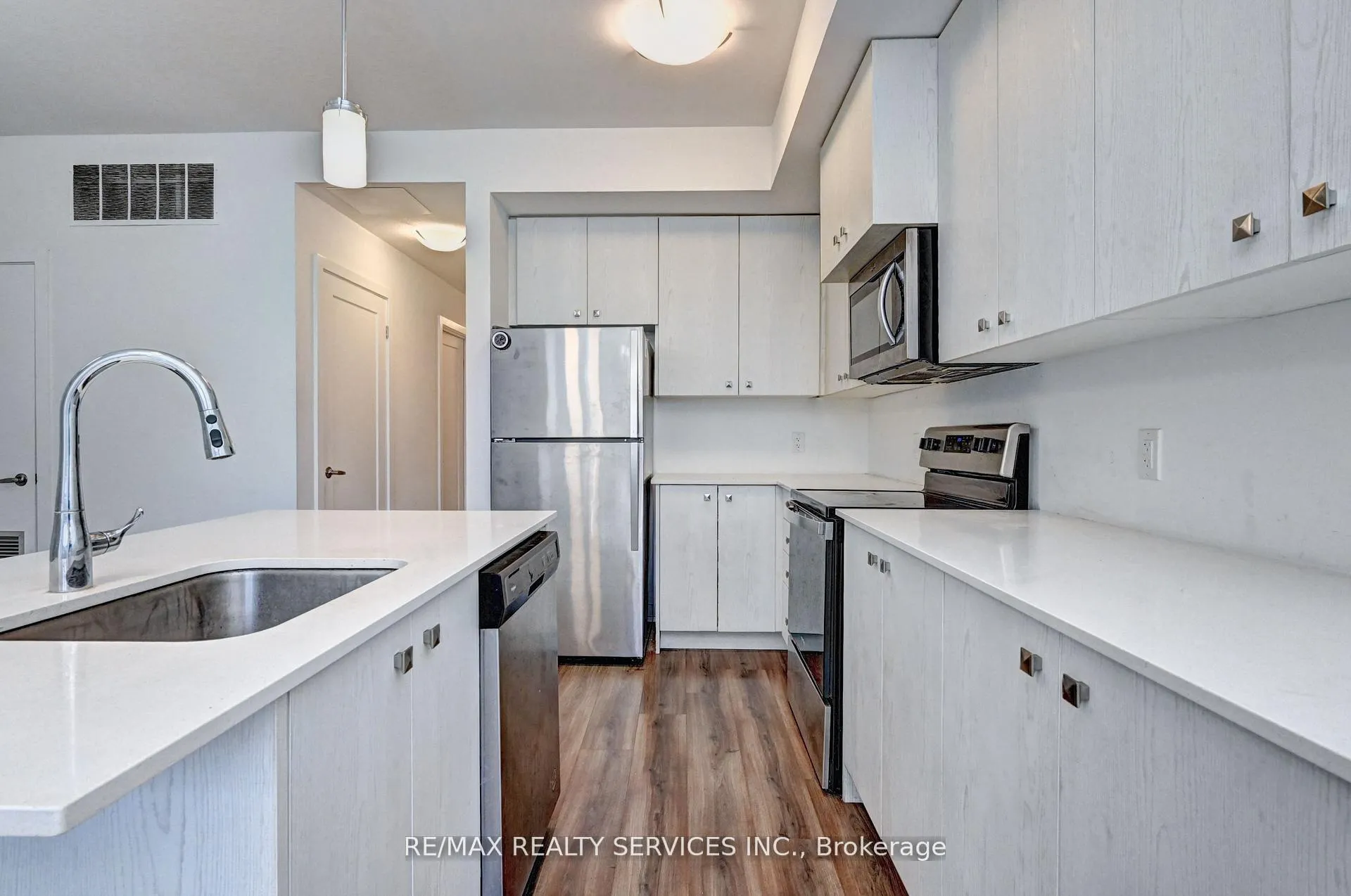 Photo 22 of Unit B9, 10 Palace Street, Kitchener — HOMEH