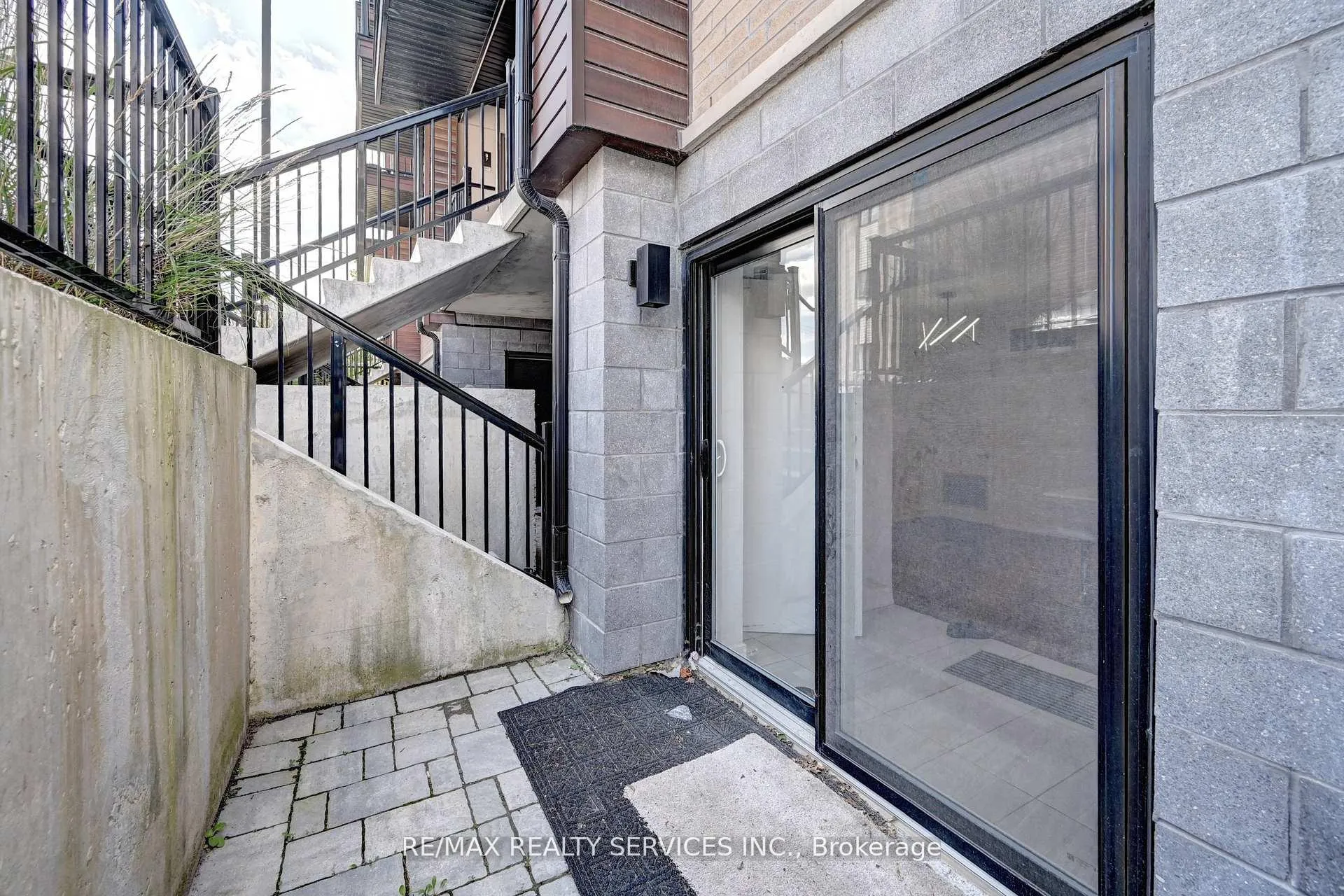Photo 29 of Unit B9, 10 Palace Street, Kitchener — HOMEH