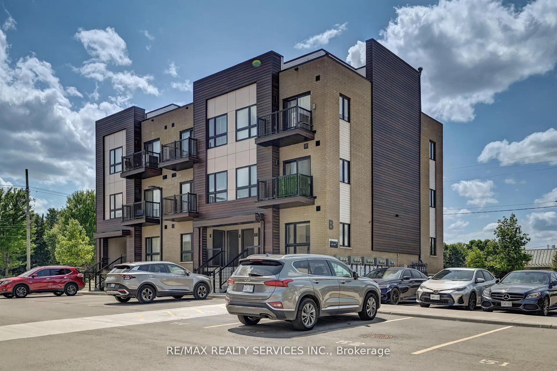 Photo 32 of Unit B9, 10 Palace Street, Kitchener — HOMEH