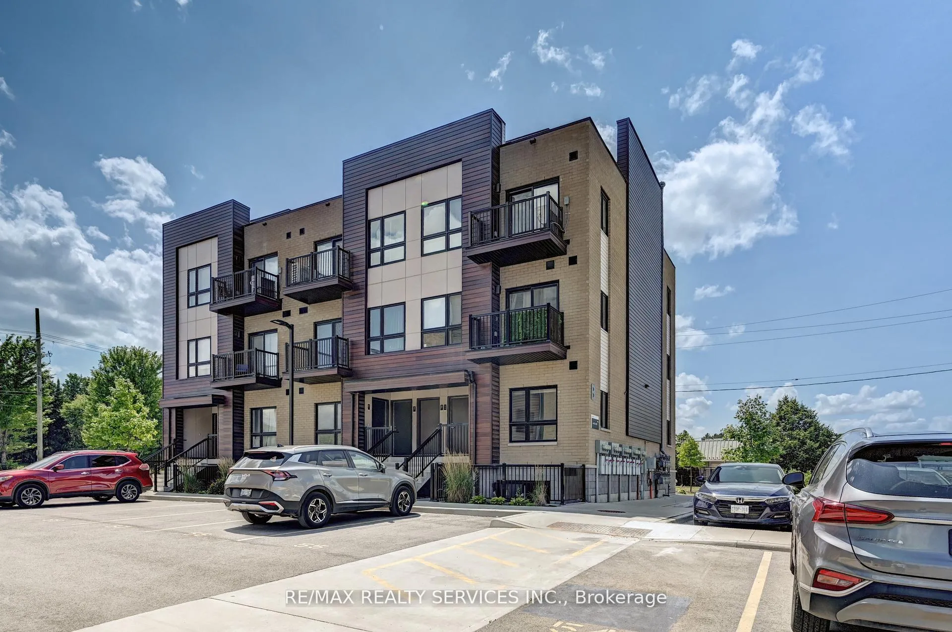 Photo 36 of Unit B9, 10 Palace Street, Kitchener — HOMEH