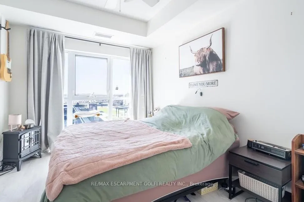 Photo 10 of Unit 404, 550 North Service Road, Grimsby, Grimsby Beach — HOMEH