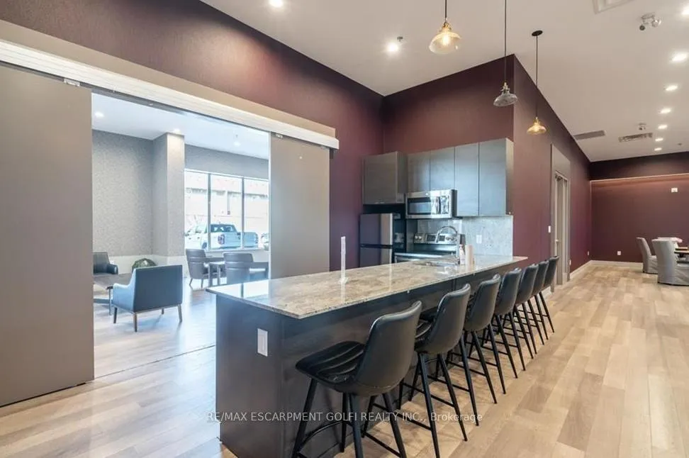 Photo 17 of Unit 404, 550 North Service Road, Grimsby, Grimsby Beach — HOMEH
