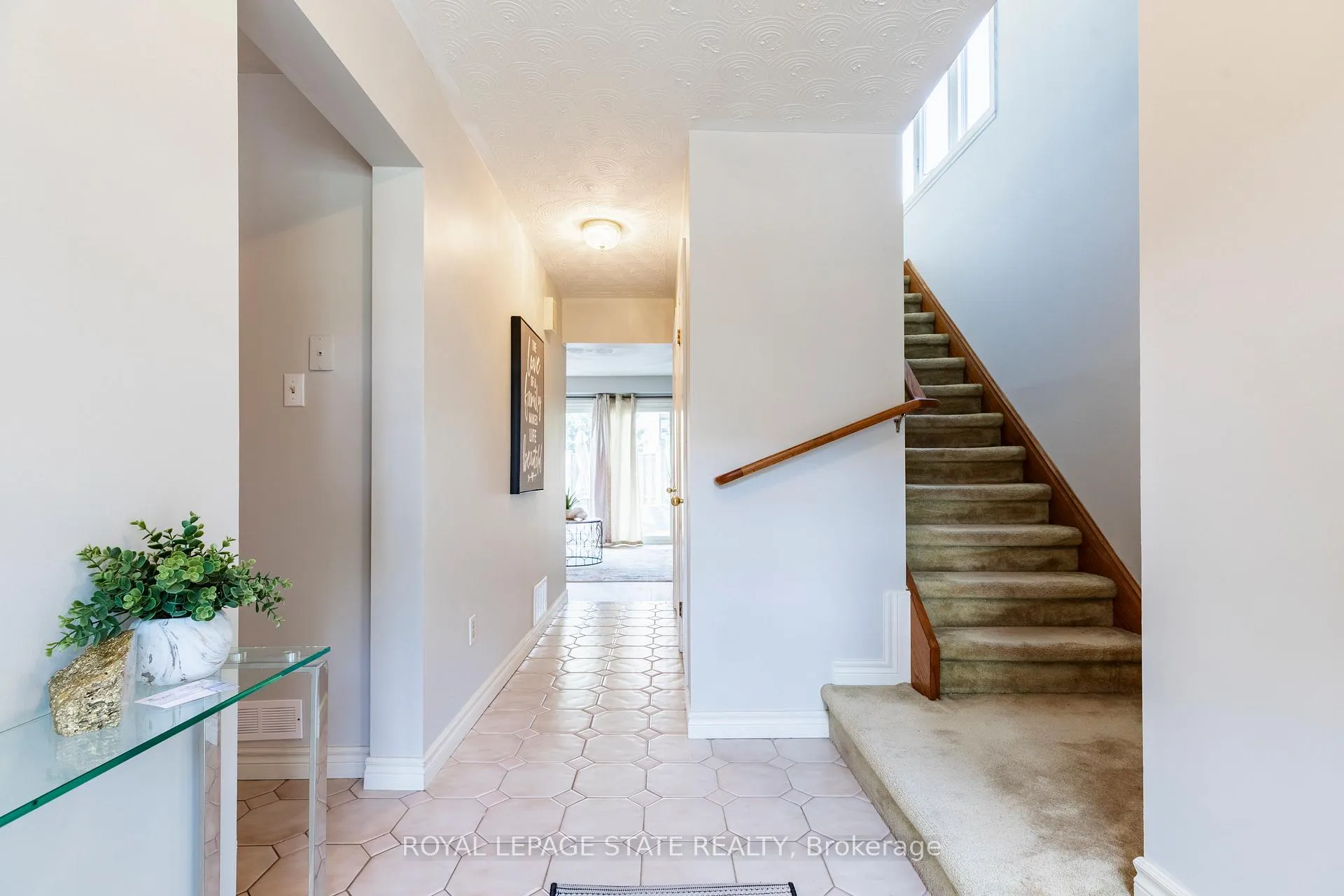Photo 6 of Unit 9, 1475 Upper Gage Avenue, Hamilton, Templemead — HOMEH