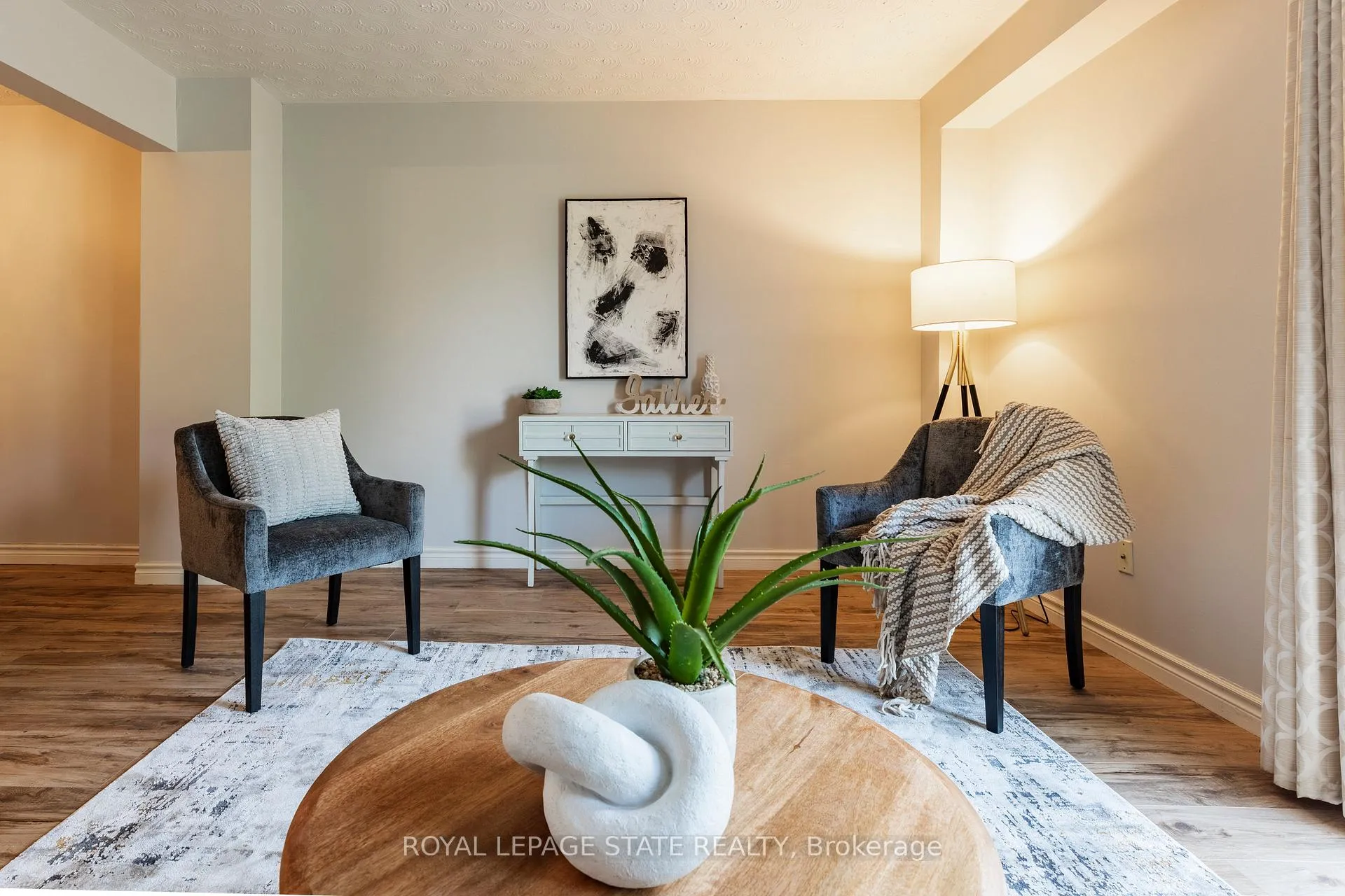 Photo 11 of Unit 9, 1475 Upper Gage Avenue, Hamilton, Templemead — HOMEH
