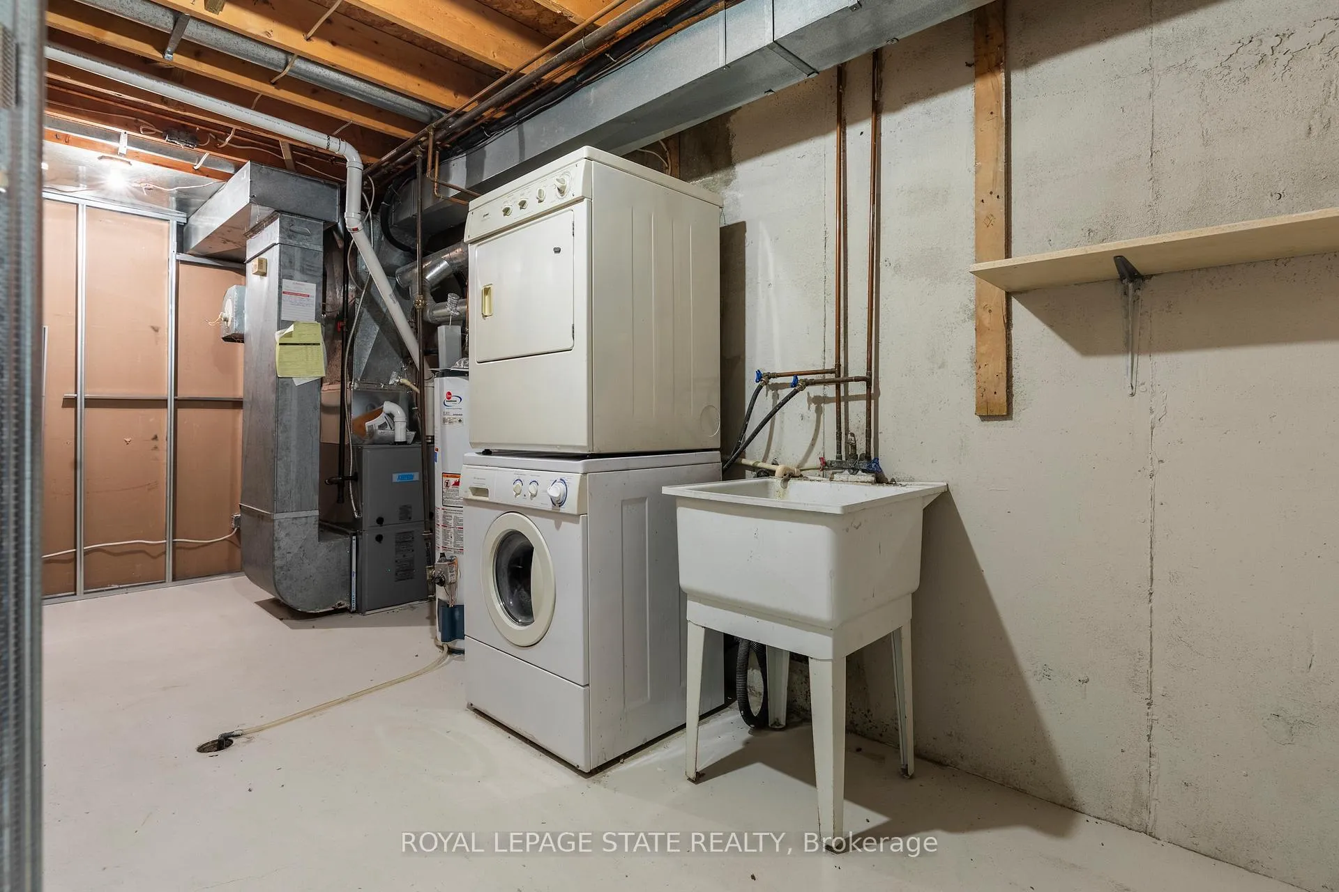 Photo 36 of Unit 9, 1475 Upper Gage Avenue, Hamilton, Templemead — HOMEH