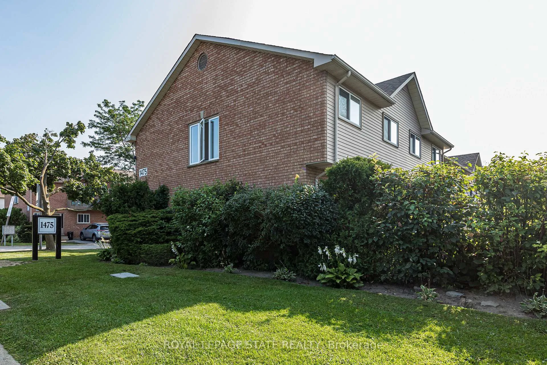 Photo 39 of Unit 9, 1475 Upper Gage Avenue, Hamilton, Templemead — HOMEH