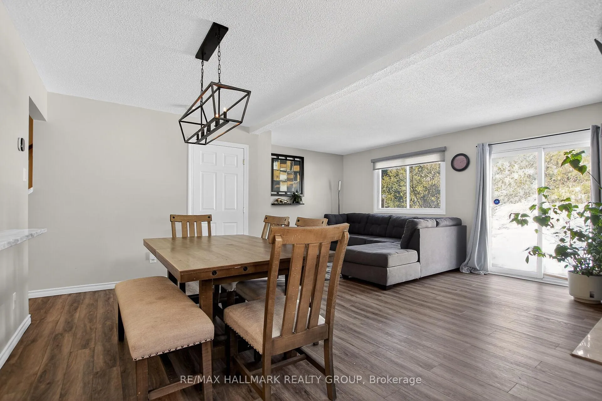 Photo 6 of 37 Priam Way, Ottawa, Westcliffe Estates — HOMEH