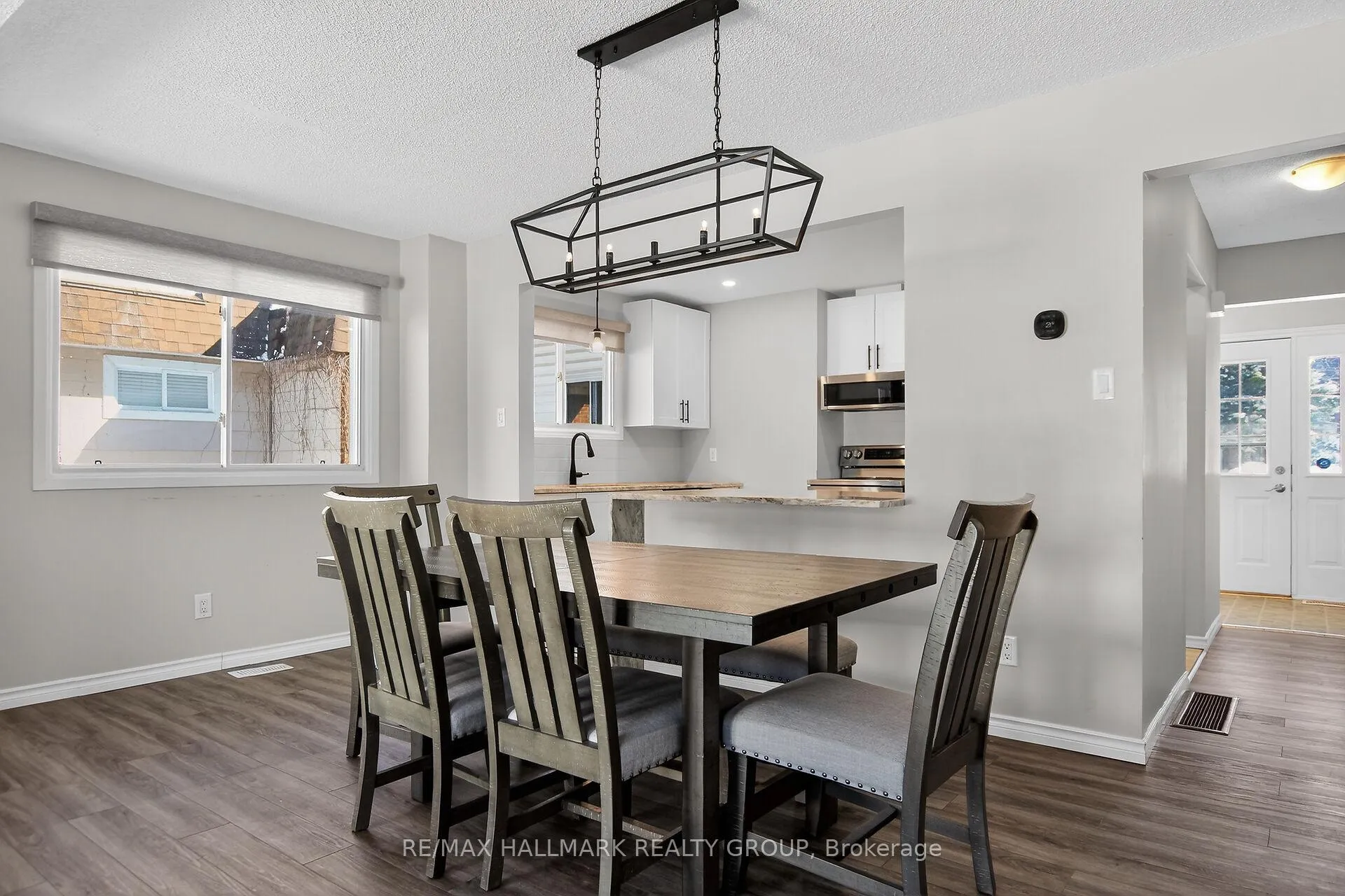 Photo 8 of 37 Priam Way, Ottawa, Westcliffe Estates — HOMEH
