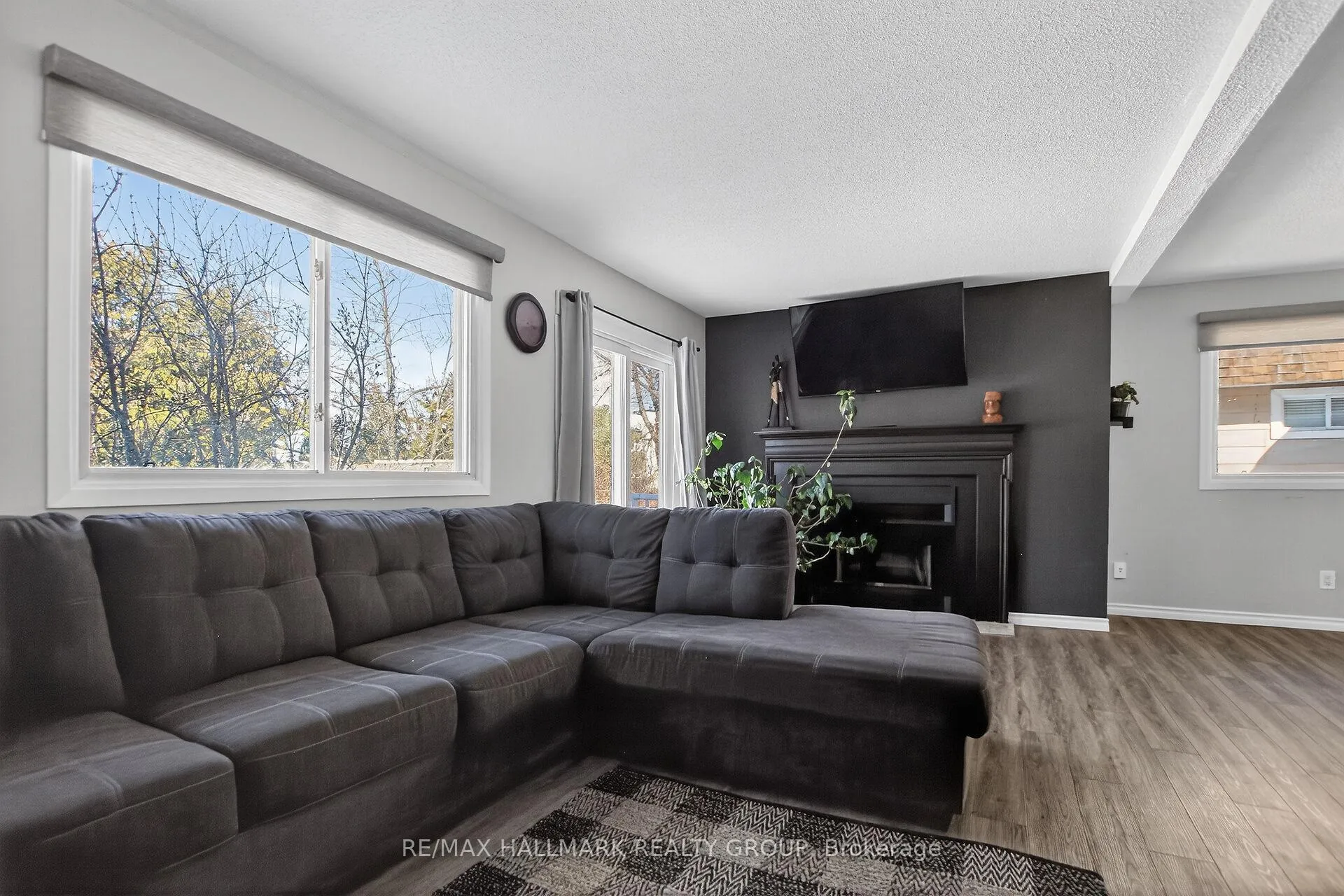 Photo 9 of 37 Priam Way, Ottawa, Westcliffe Estates — HOMEH