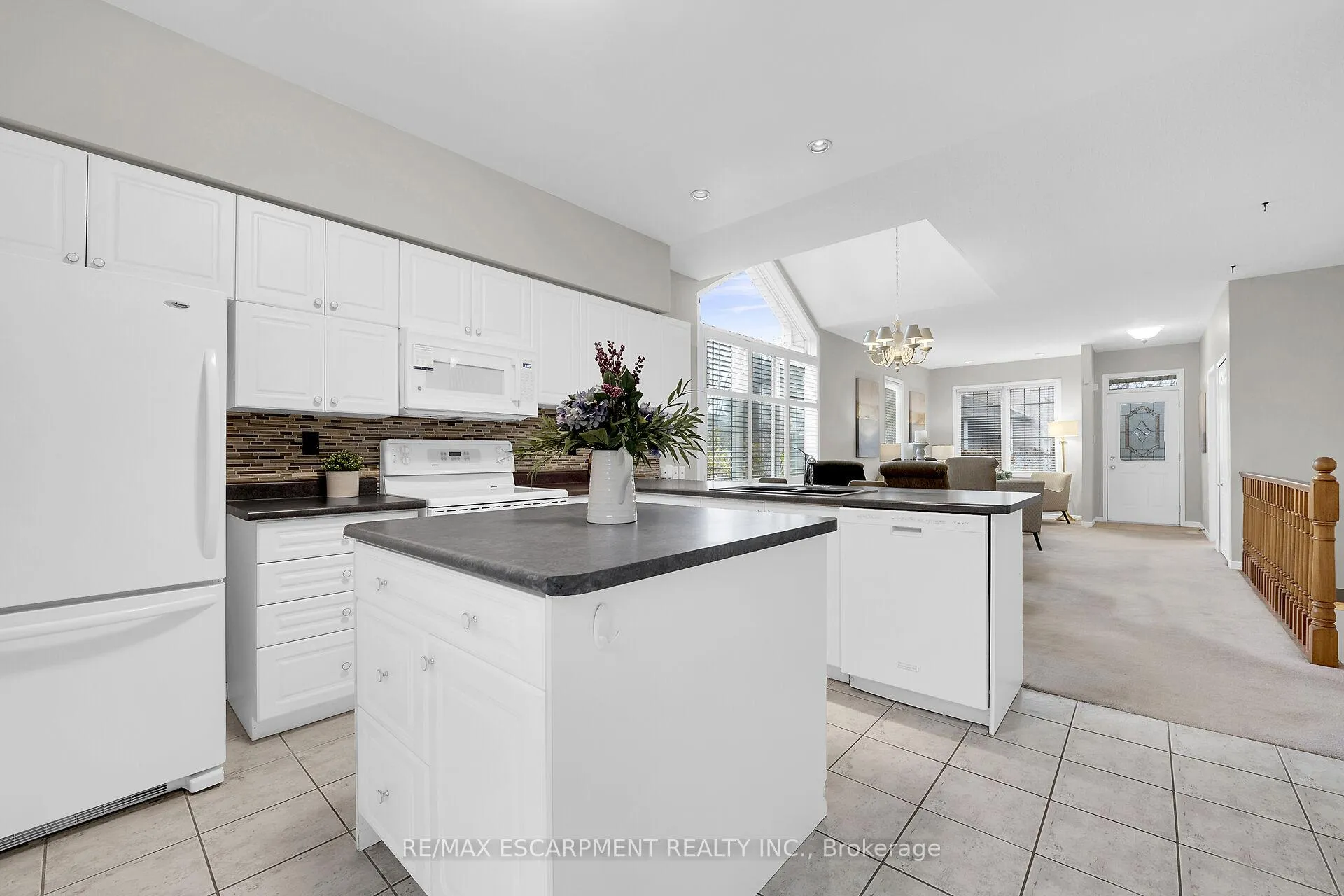 Photo 14 of Unit 8, 81 Valridge Drive, Hamilton, Ancaster — HOMEH