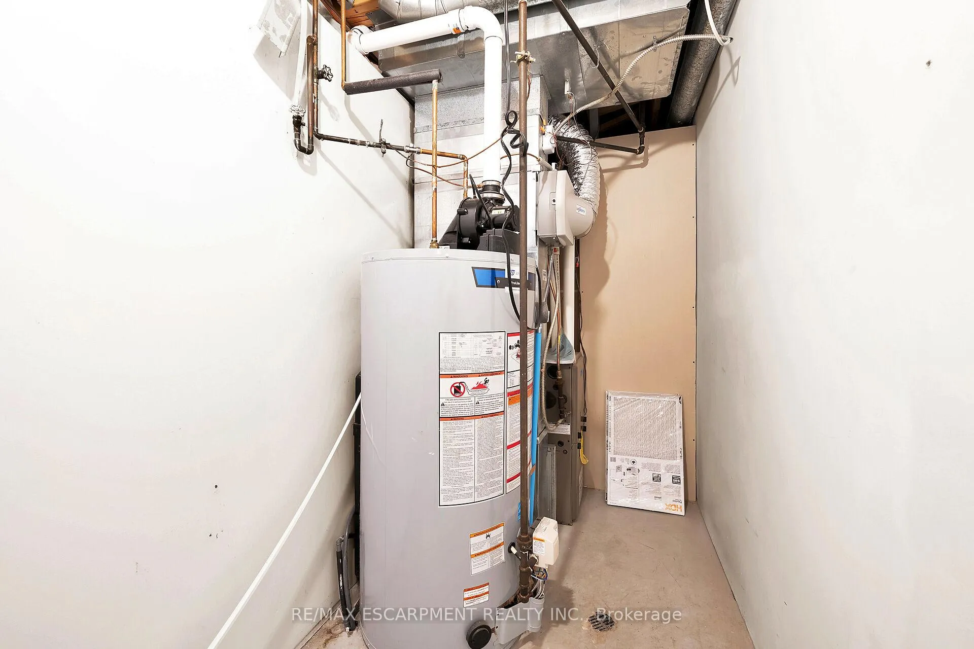 Photo 32 of Unit 8, 81 Valridge Drive, Hamilton, Ancaster — HOMEH