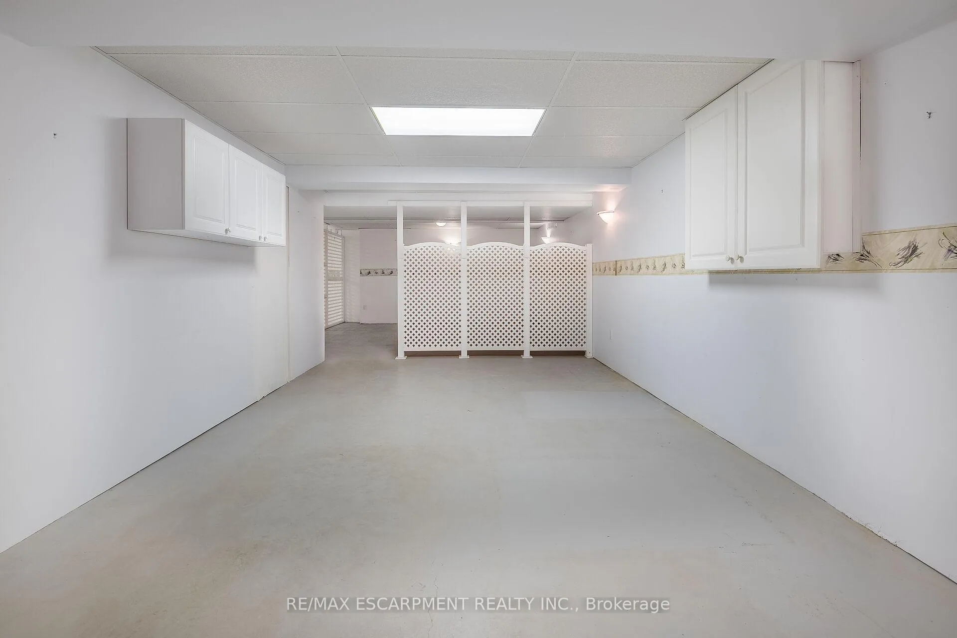 Photo 33 of Unit 8, 81 Valridge Drive, Hamilton, Ancaster — HOMEH