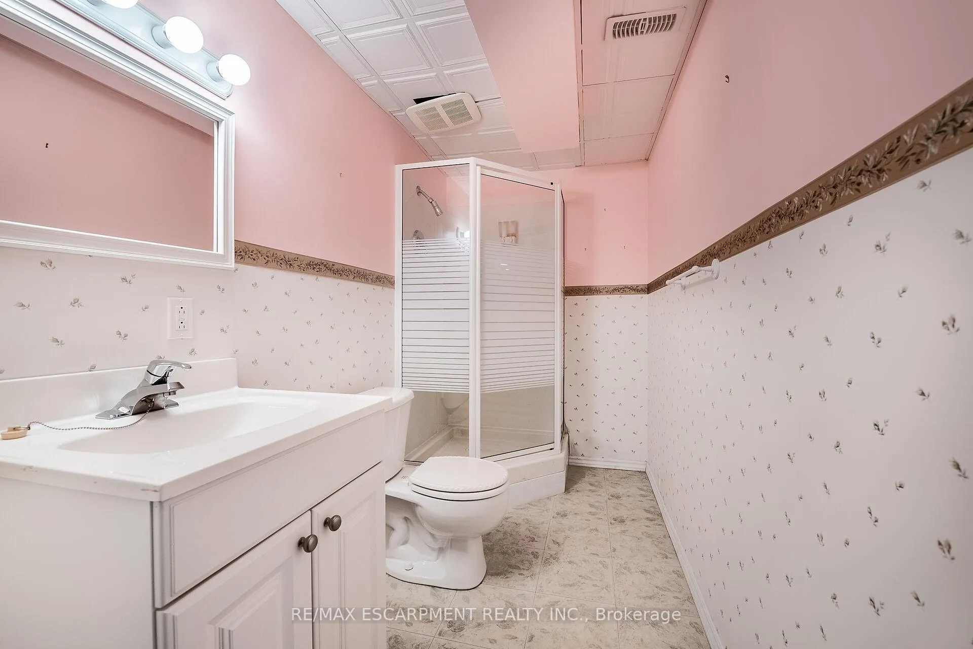 Photo 40 of Unit 8, 81 Valridge Drive, Hamilton, Ancaster — HOMEH