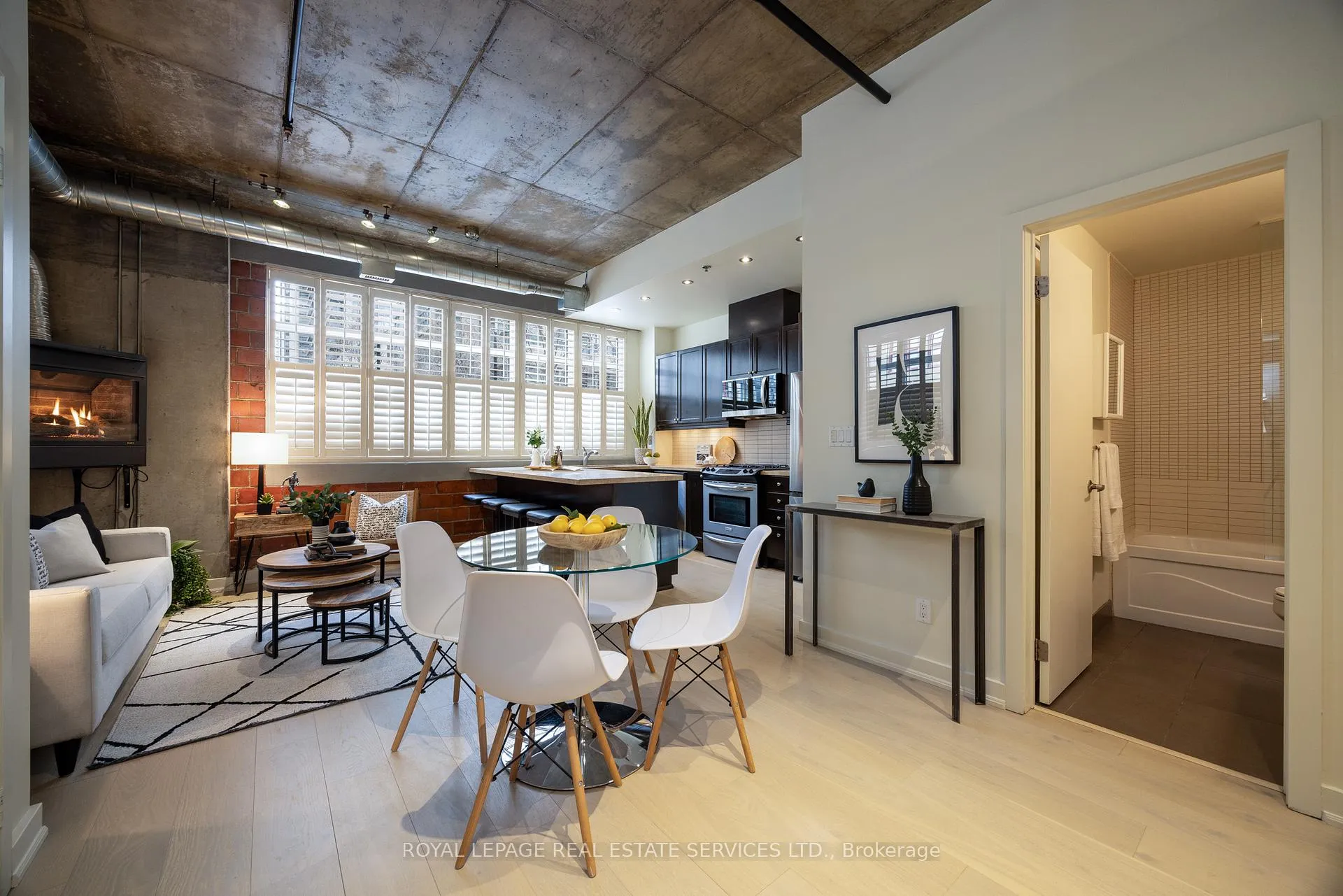 Photo 3 of Unit 101, 10 Wellesley Place, Toronto, North St. James Town — HOMEH