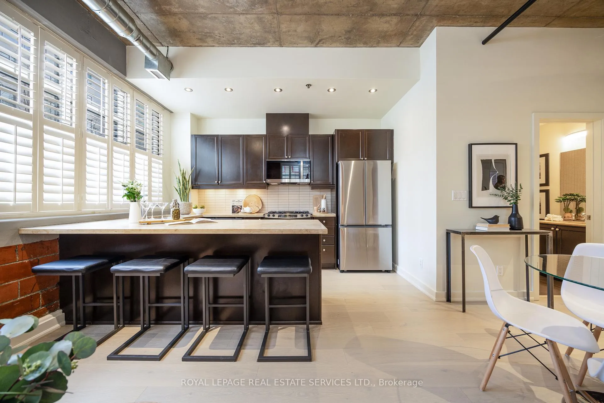 Photo 6 of Unit 101, 10 Wellesley Place, Toronto, North St. James Town — HOMEH