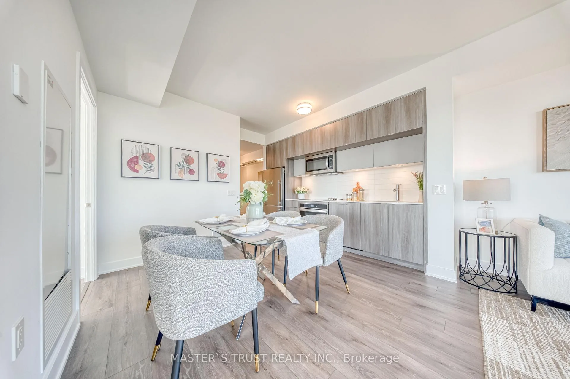 Photo 11 of Unit 3218, 585 Bloor Street E, Toronto, North St. James Town — HOMEH