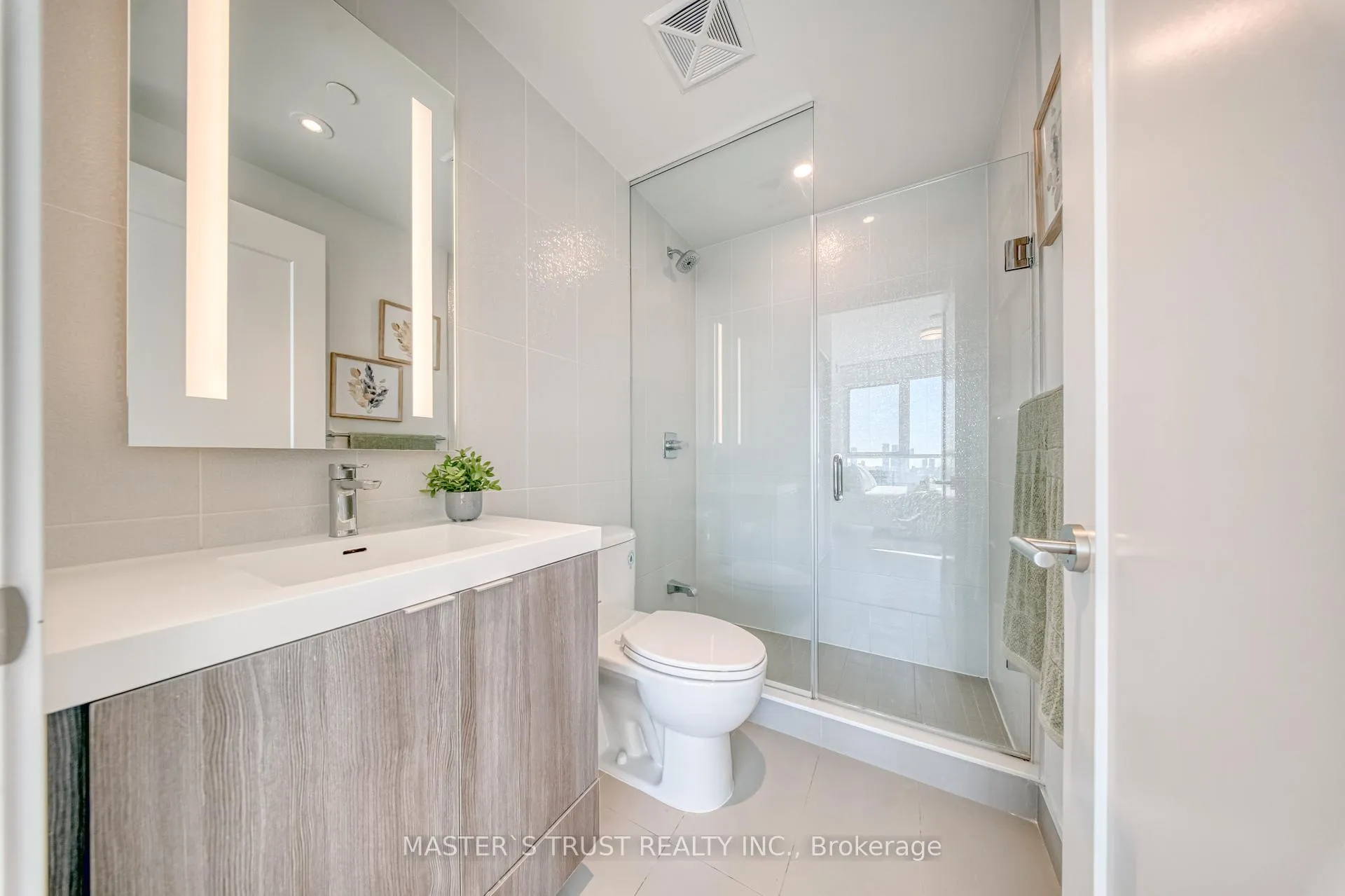 Photo 24 of Unit 3218, 585 Bloor Street E, Toronto, North St. James Town — HOMEH