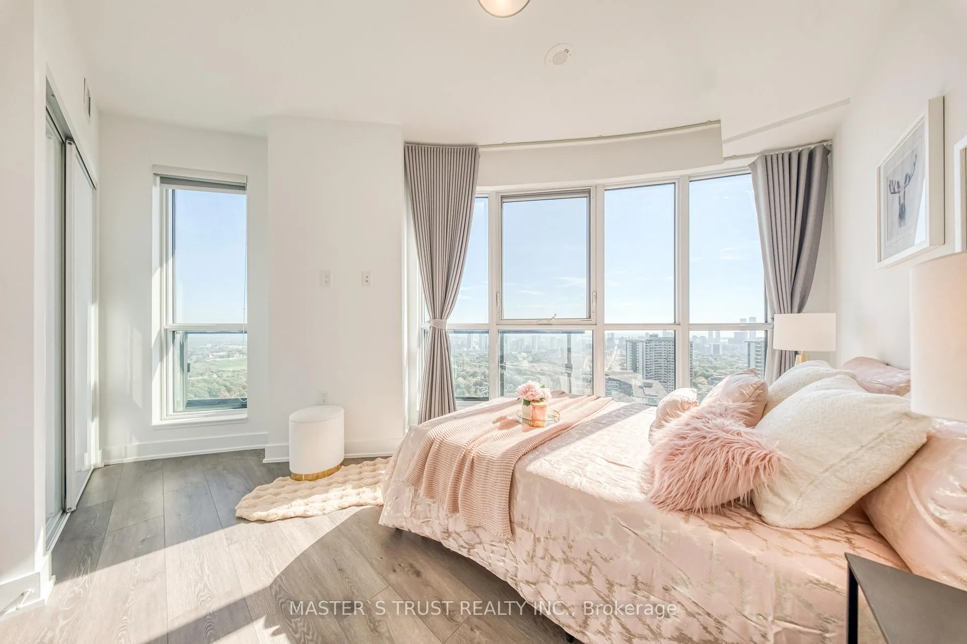 Photo 26 of Unit 3218, 585 Bloor Street E, Toronto, North St. James Town — HOMEH