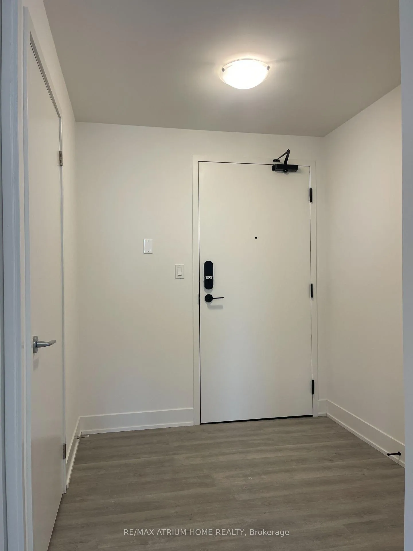 Photo 3 of Unit 1504, 38 Andre de Grasse Street, Markham, Unionville — HOMEH