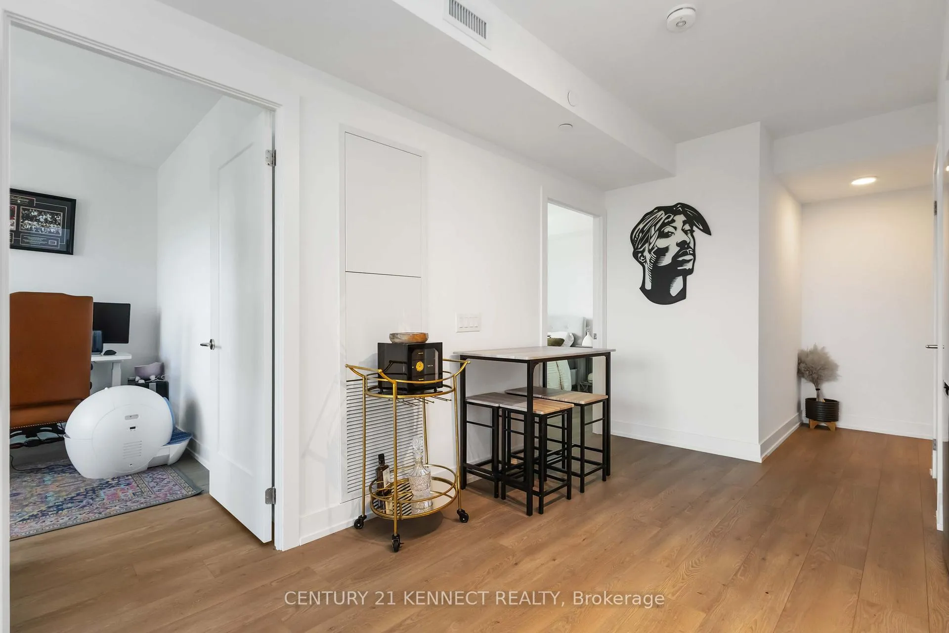 Photo 6 of Unit 722, 9 Clegg Road, Markham, Unionville — HOMEH