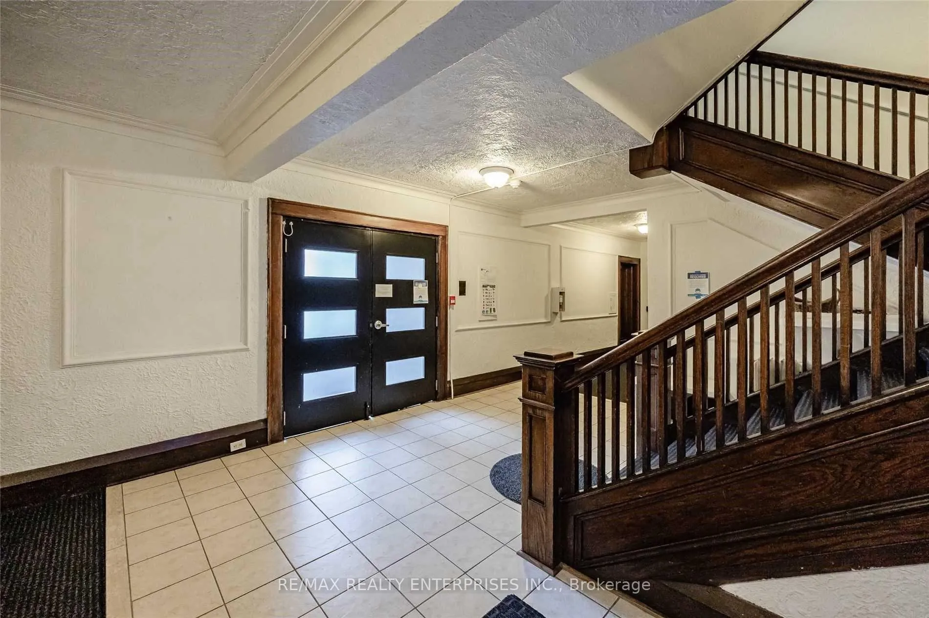 Photo 2 of Unit 6, 285 King Street, Hamilton, Central — HOMEH