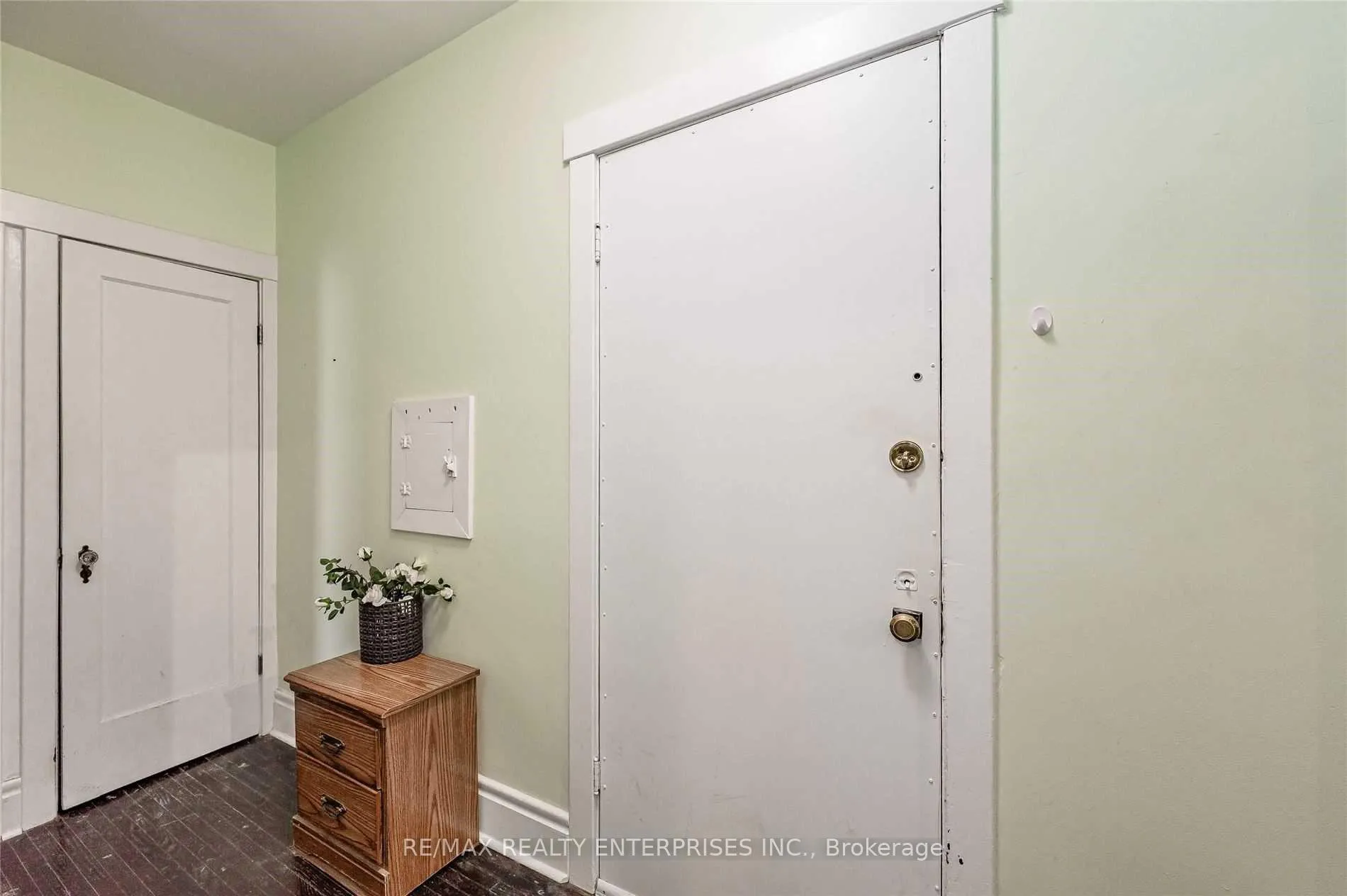 Photo 4 of Unit 6, 285 King Street, Hamilton, Central — HOMEH