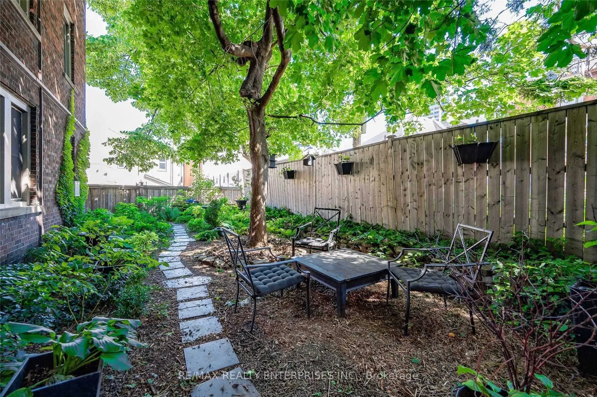 Photo 25 of Unit 6, 285 King Street, Hamilton, Central — HOMEH