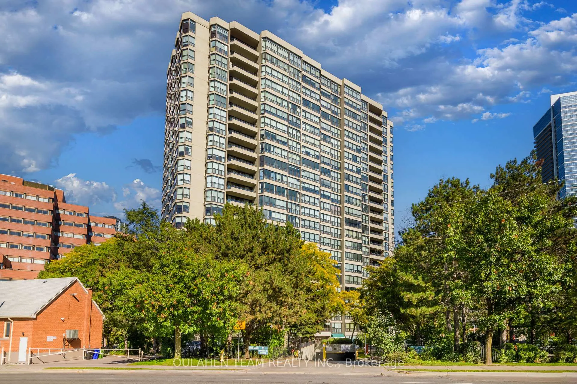 Front of Unit 1404, 33 Elmhurst Avenue