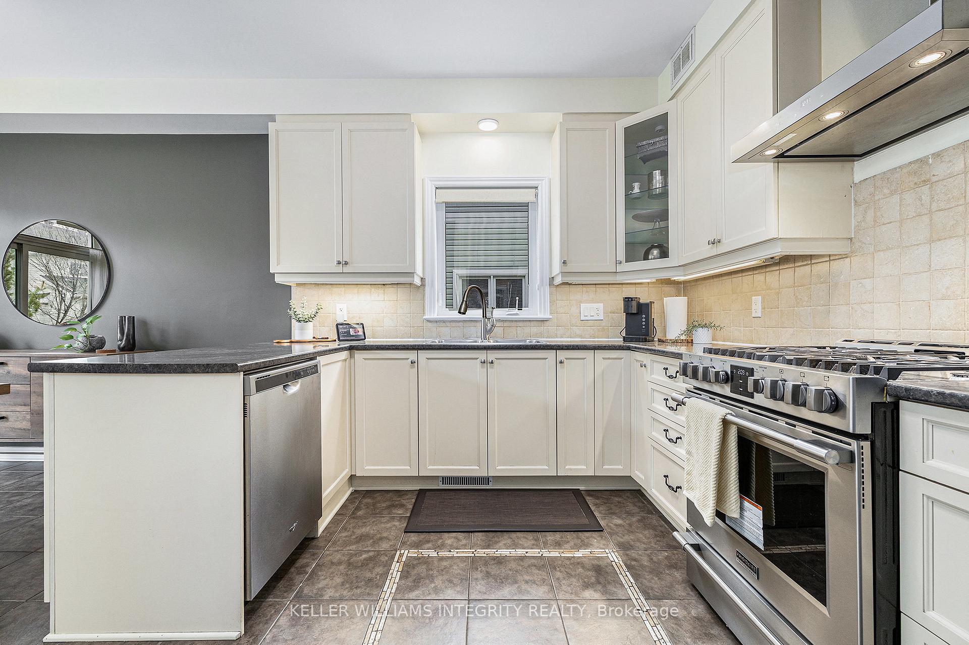 Photo 7 of 153 Hillman Marsh Way, Ottawa, Blossom Park/Kemp Park/Findlay Creek — HOMEH