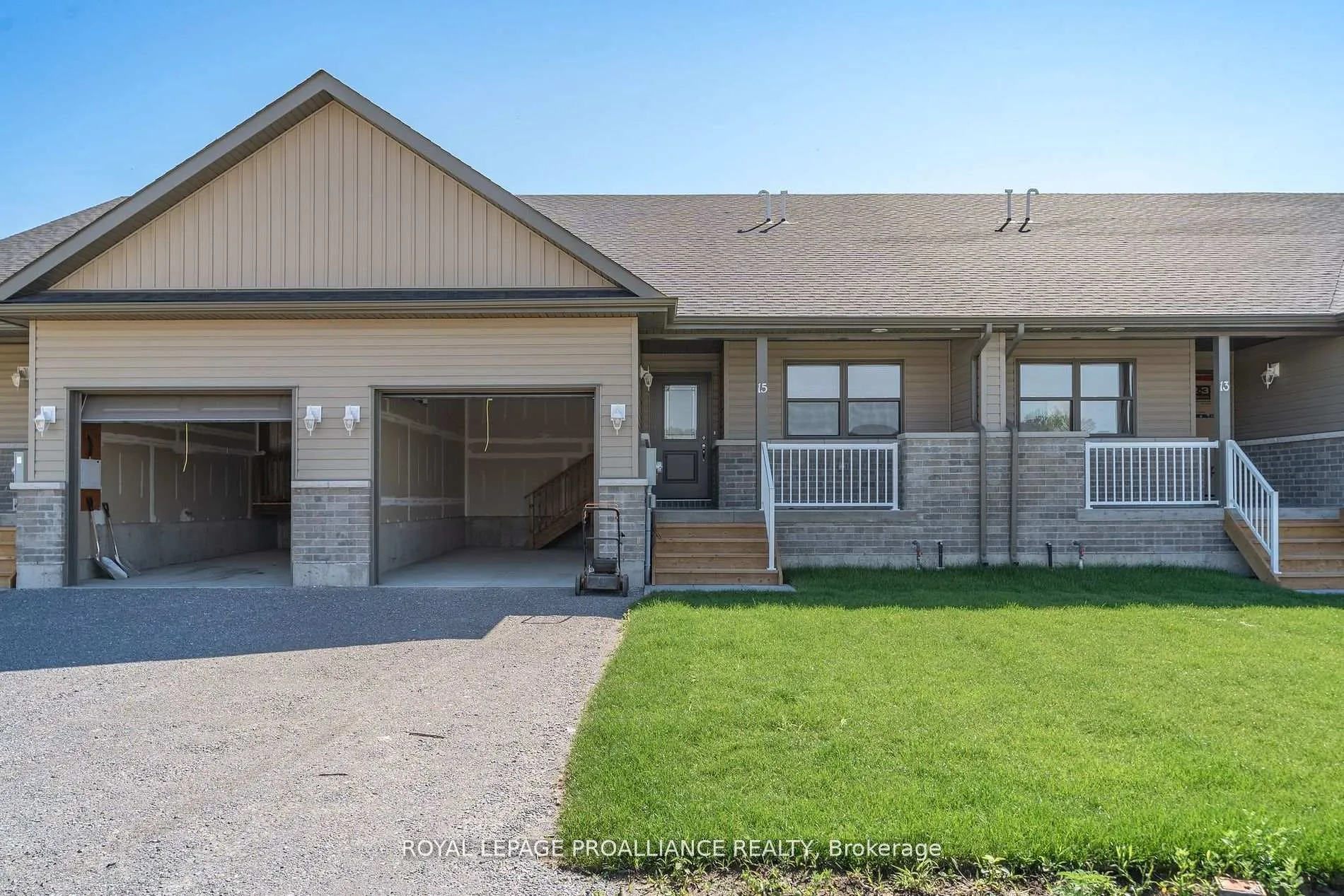 Photo 4 of 21 Clayton John Avenue, Prince Edward County, Sophiasburg Ward — HOMEH