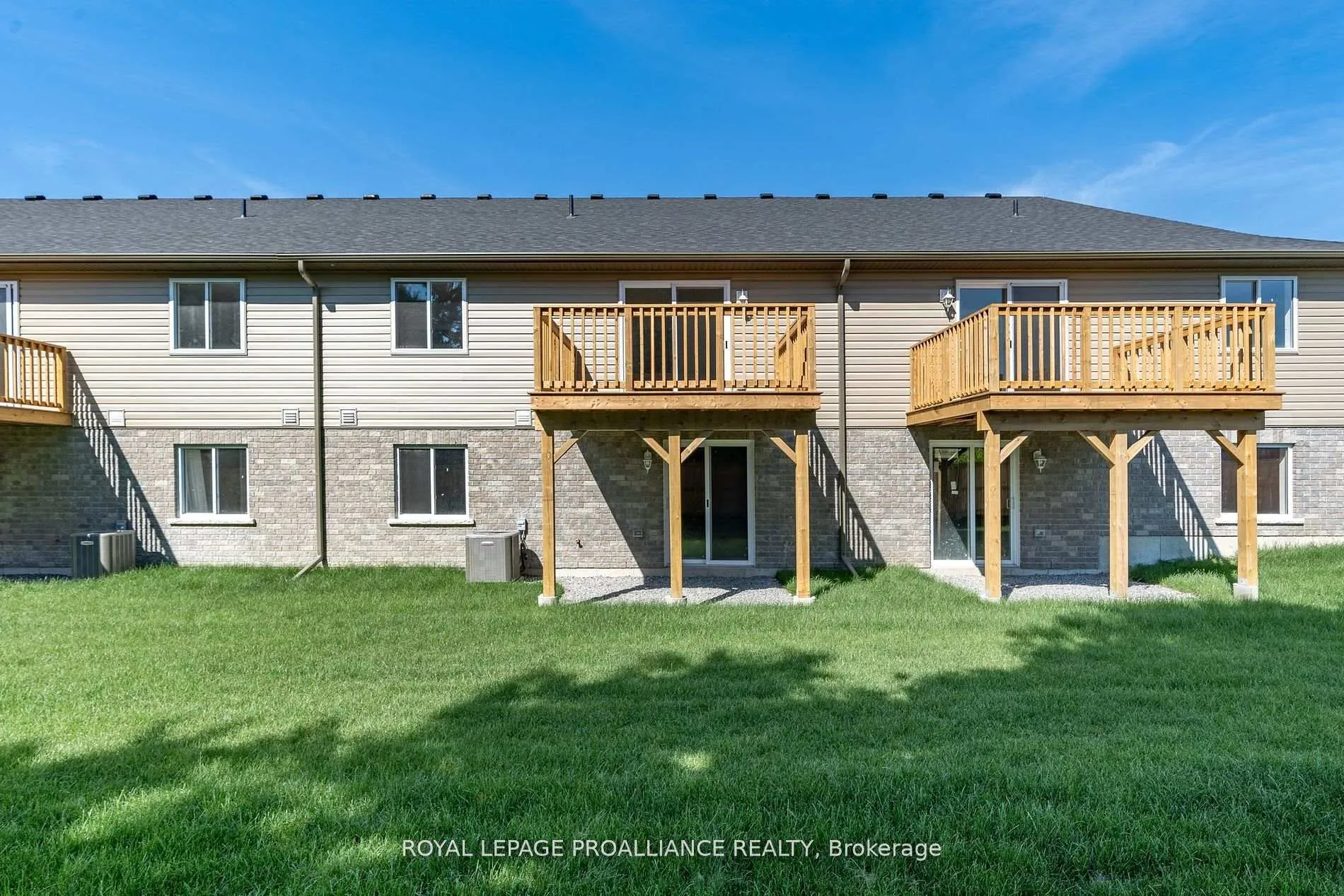 Photo 34 of 21 Clayton John Avenue, Prince Edward County, Sophiasburg Ward — HOMEH