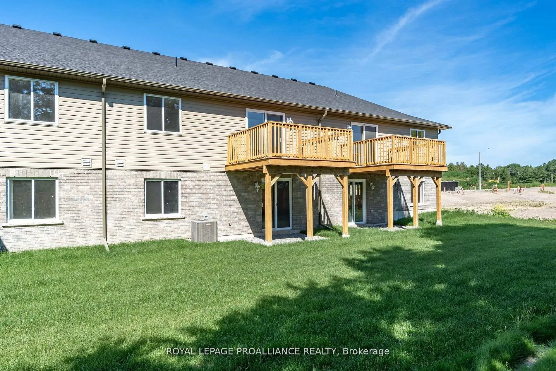 Photo 35 of 21 Clayton John Avenue, Prince Edward County, Sophiasburg Ward — HOMEH