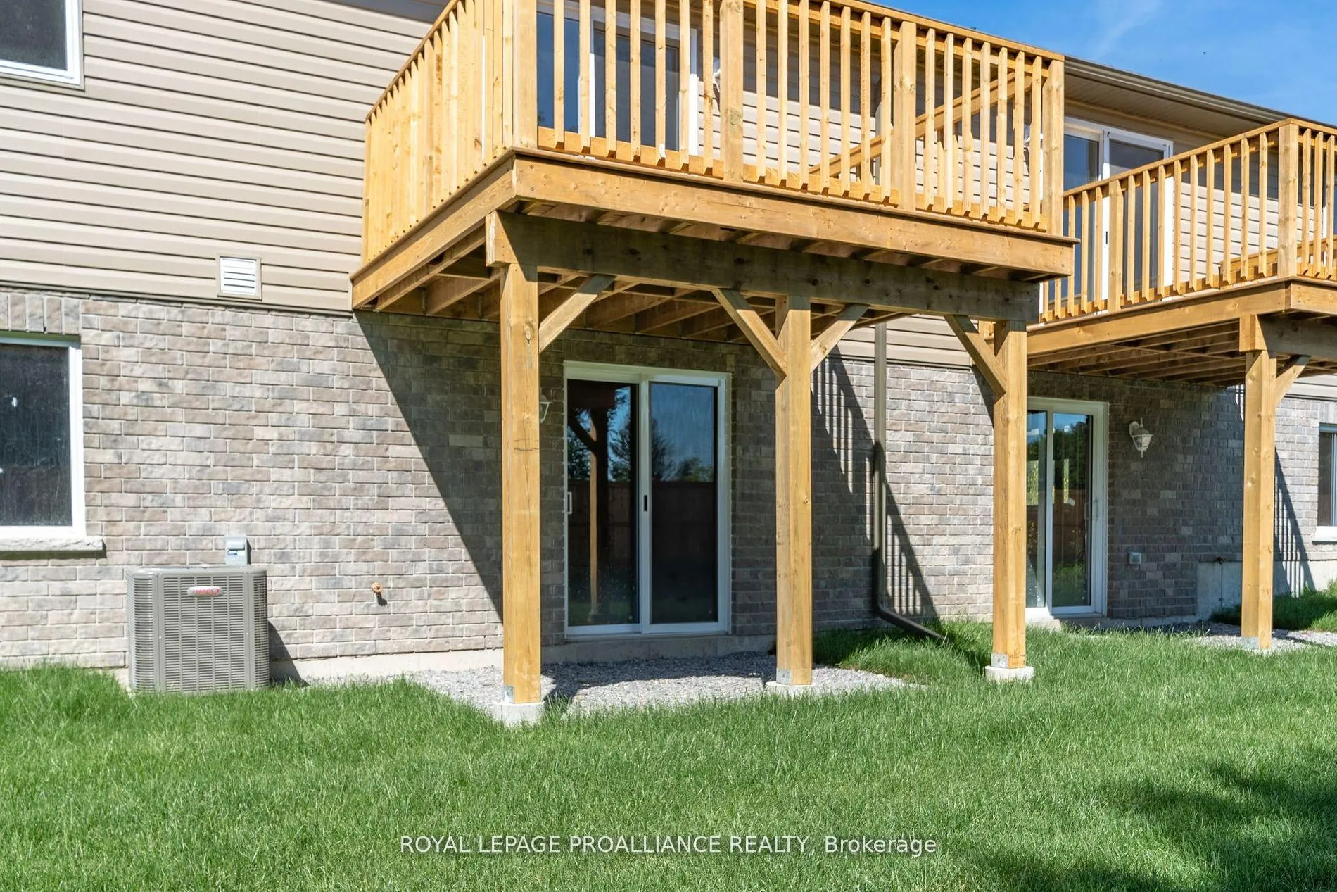 Photo 36 of 21 Clayton John Avenue, Prince Edward County, Sophiasburg Ward — HOMEH