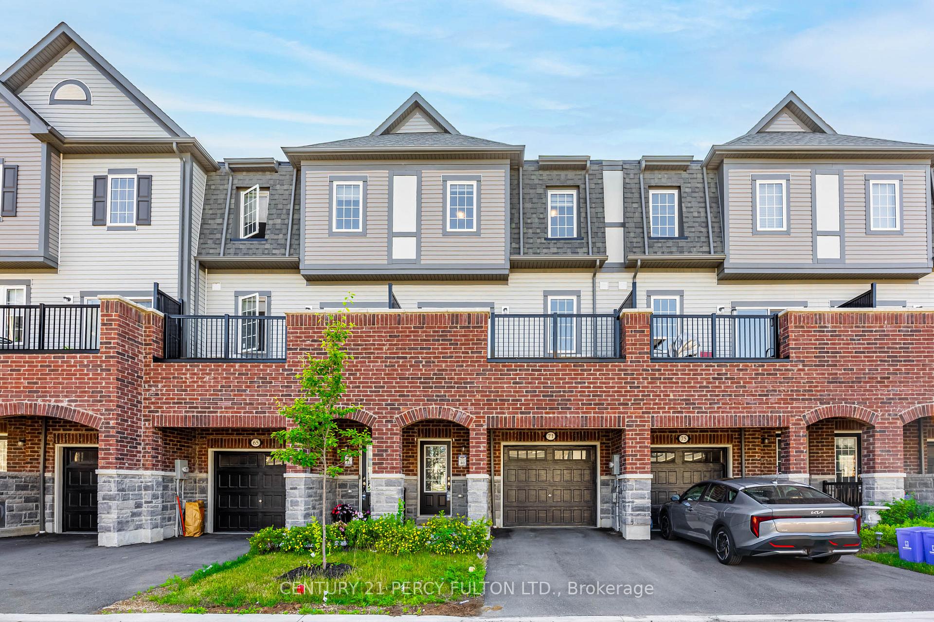 Front of 71 Honey Crisp Lane