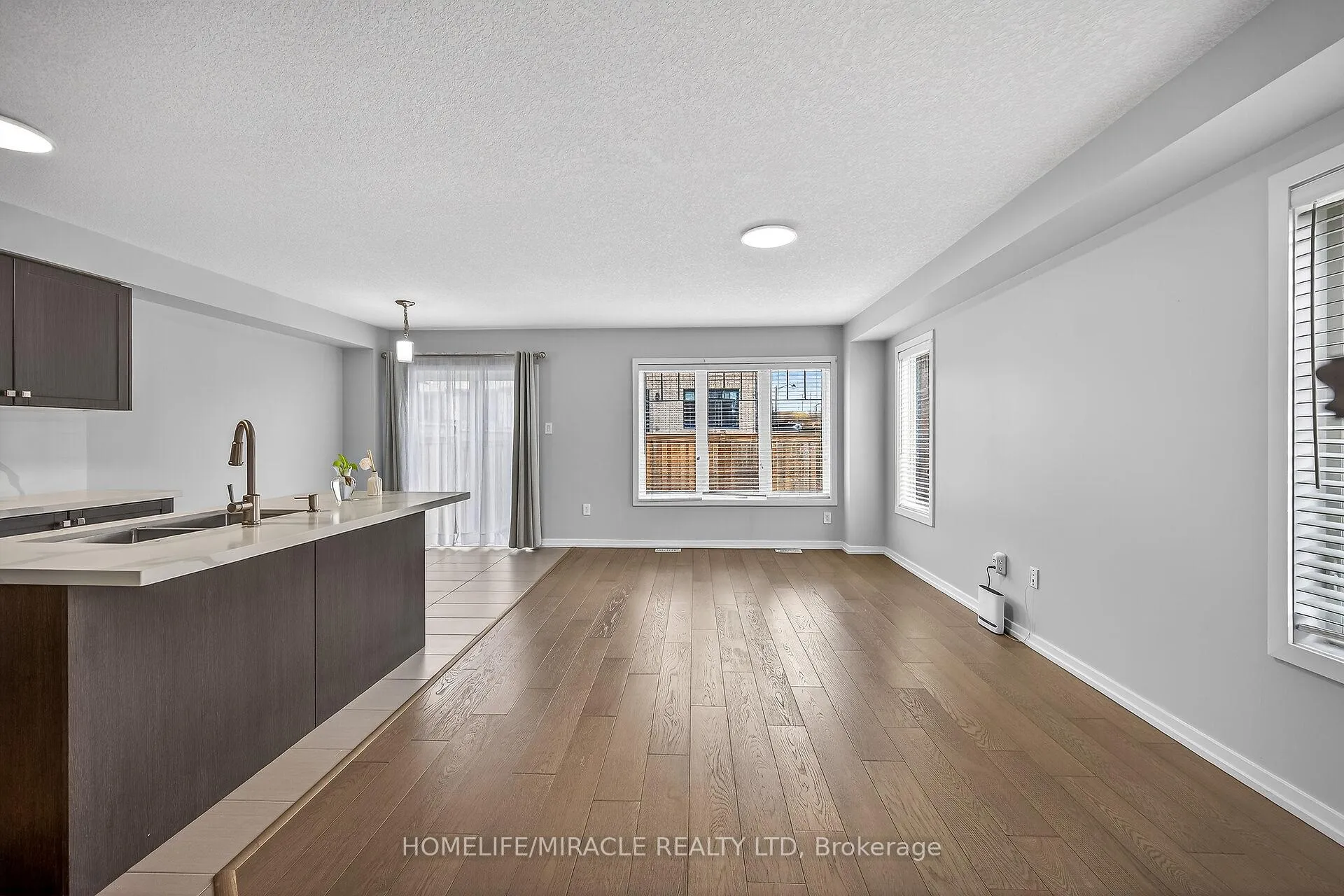 Photo 13 of 1 Prestwick Street, Hamilton, Stoney Creek Mountain — HOMEH