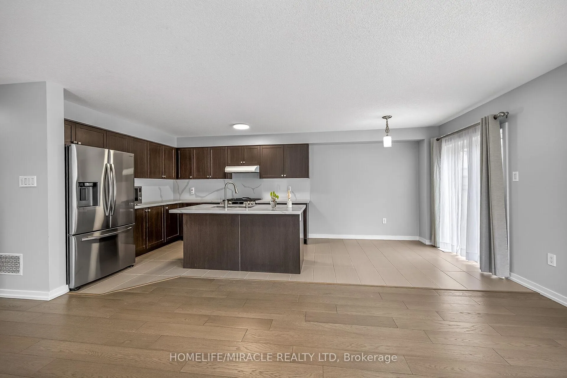 Photo 16 of 1 Prestwick Street, Hamilton, Stoney Creek Mountain — HOMEH