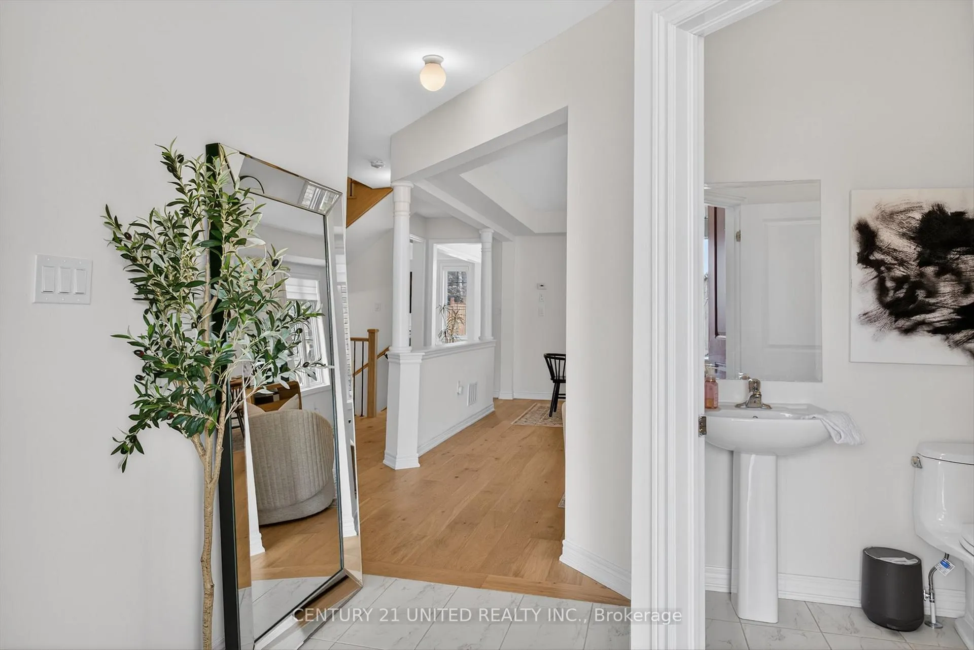Photo 3 of 10 Forman Street, Scugog, Port Perry — HOMEH