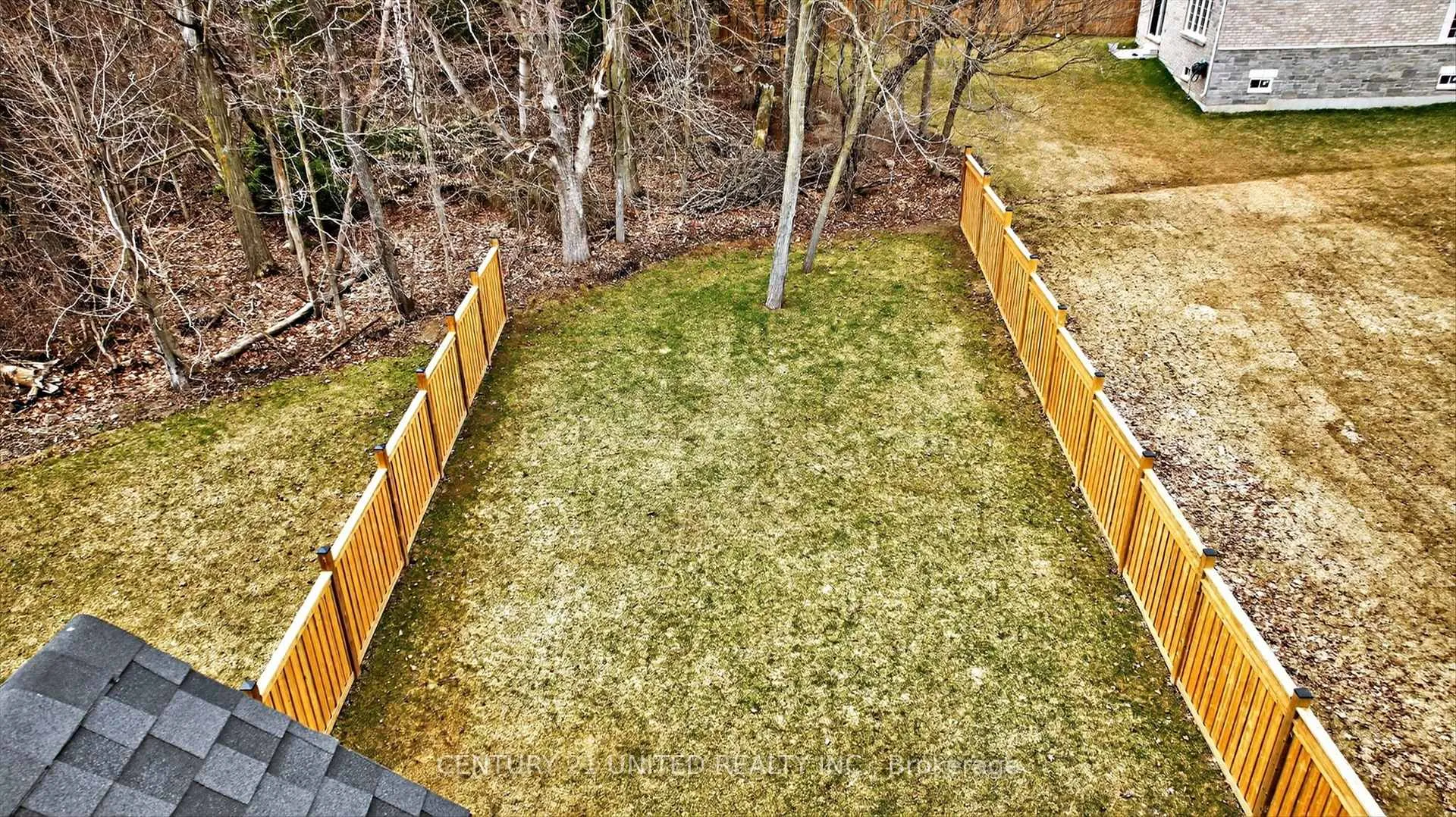 Photo 35 of 10 Forman Street, Scugog, Port Perry — HOMEH